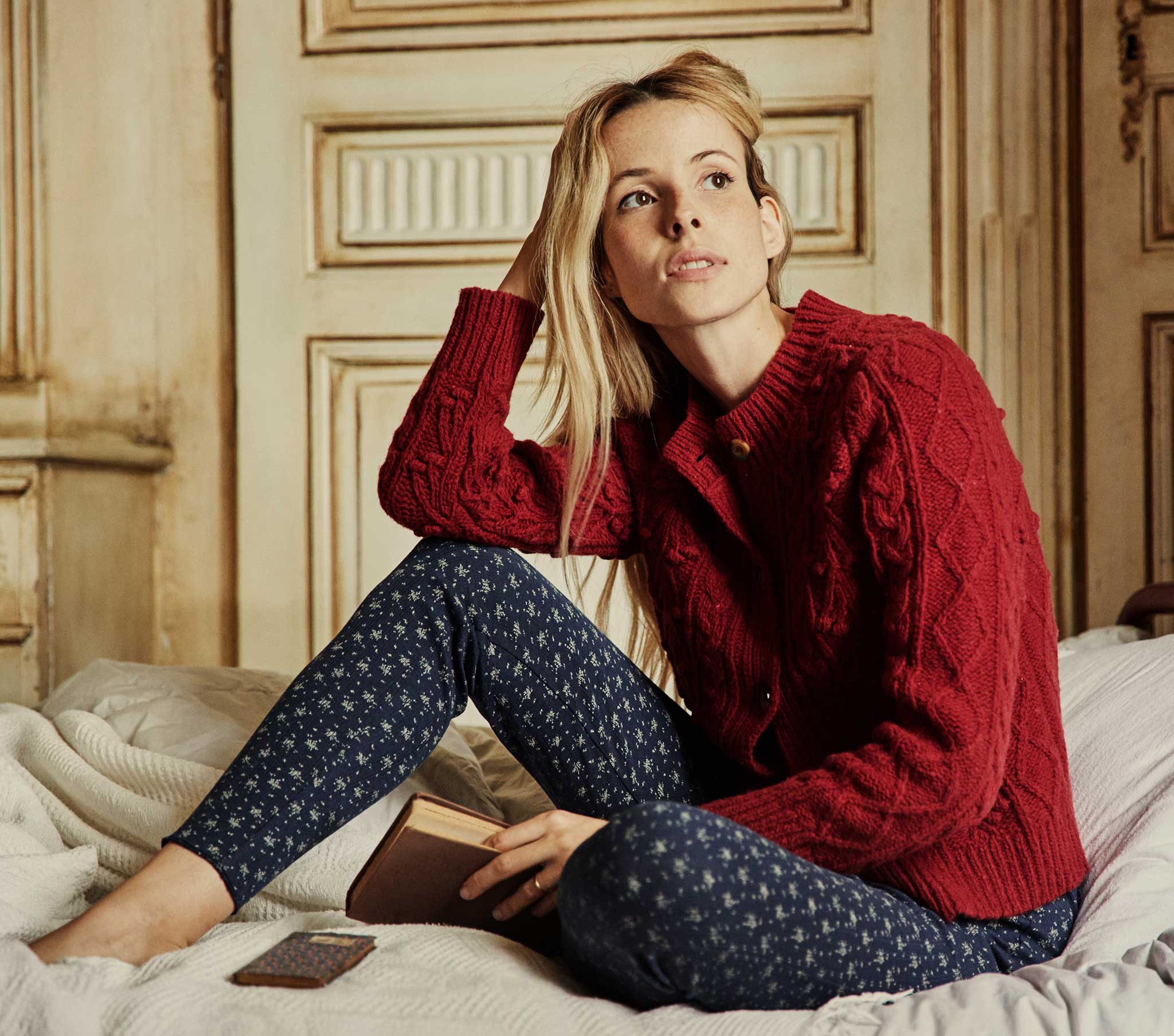 HMD -- VERONA CARDIGAN SWEATER -- CRANBERRY