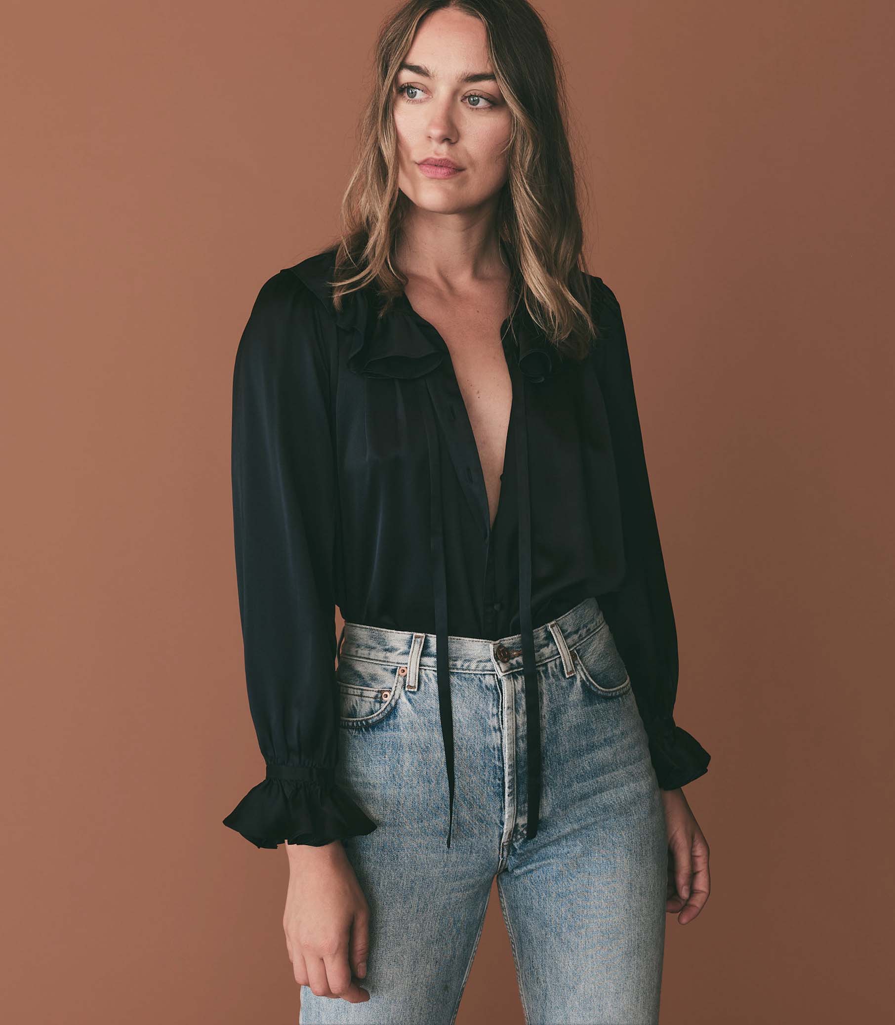 HMD -- SOLANGE TOP -- DEEP NAVY view 1
