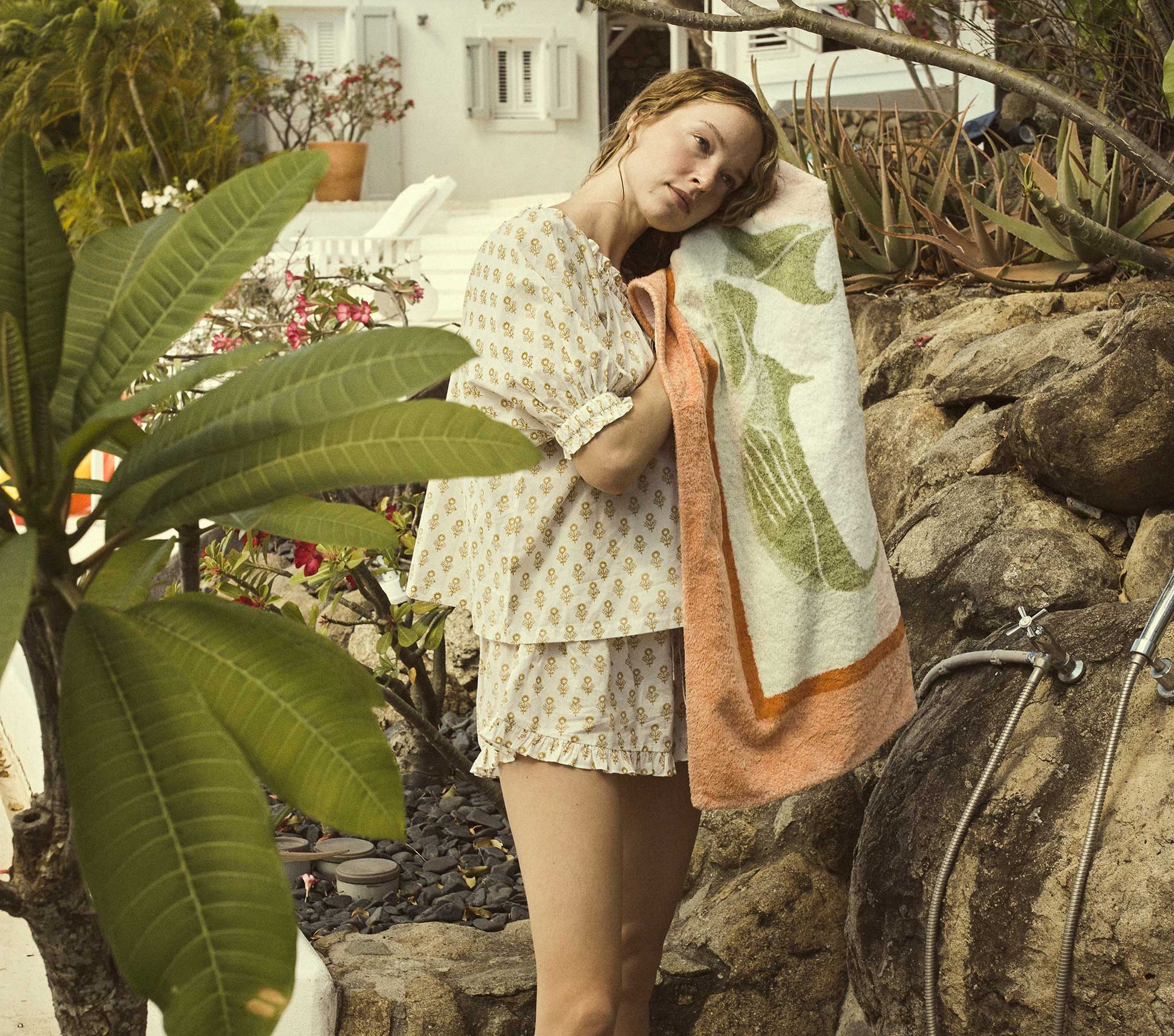 HMD -- SHORE TOP -- CREAM SUNFLOWER BLOCK PRINT view 3

