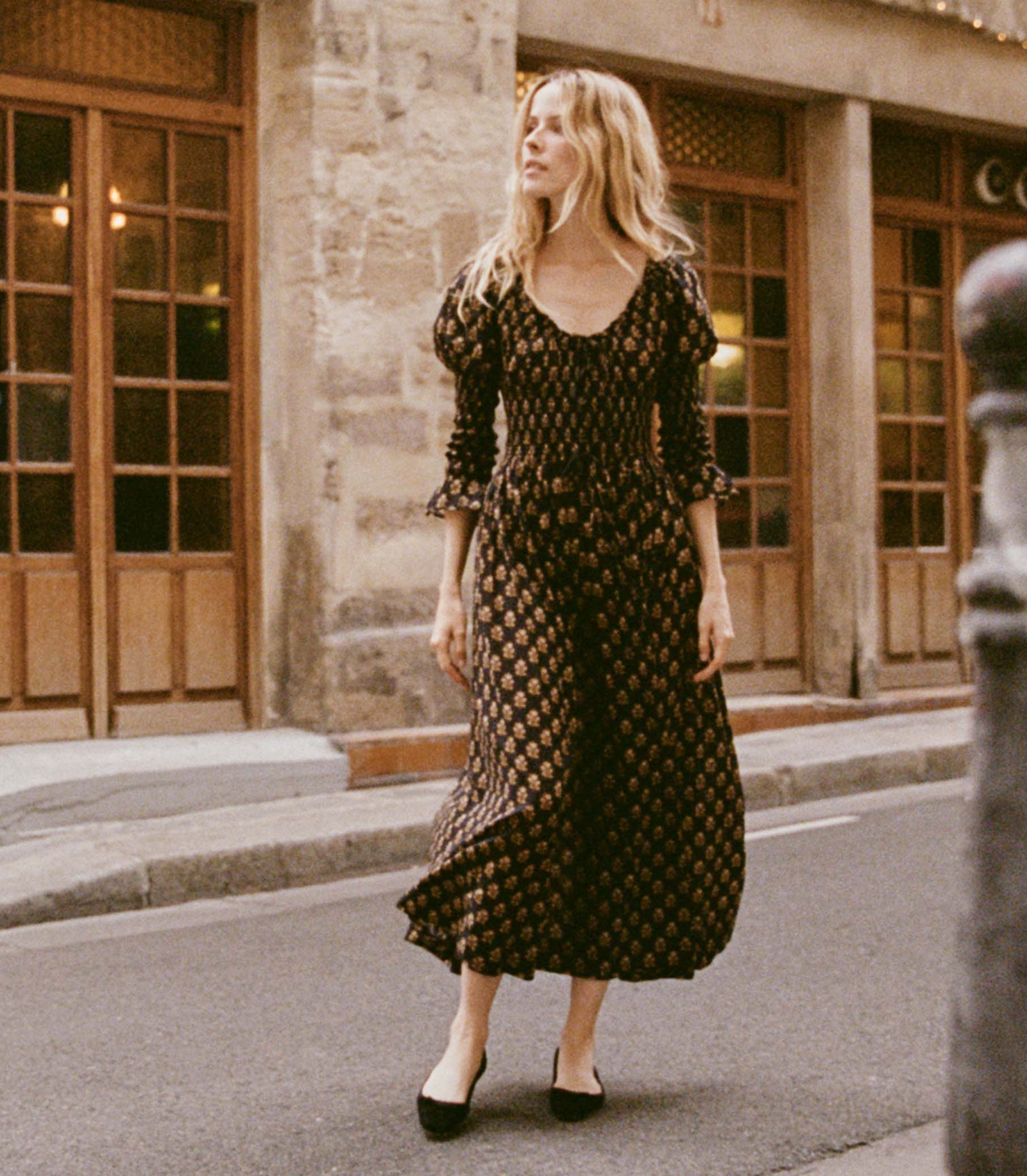 HMD -- KAIRA DRESS -- NOIR MEADOWSWEET FLORAL view 2
