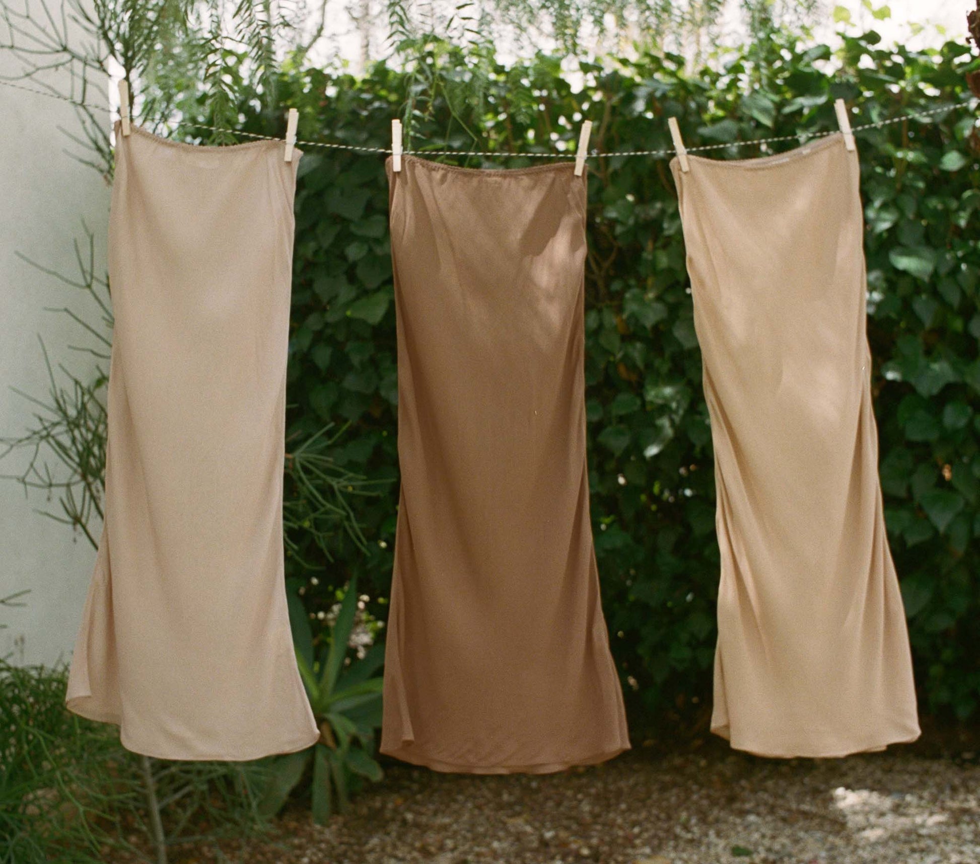 LONG SKIRT SLIP -- SAND DOLLAR view 10
