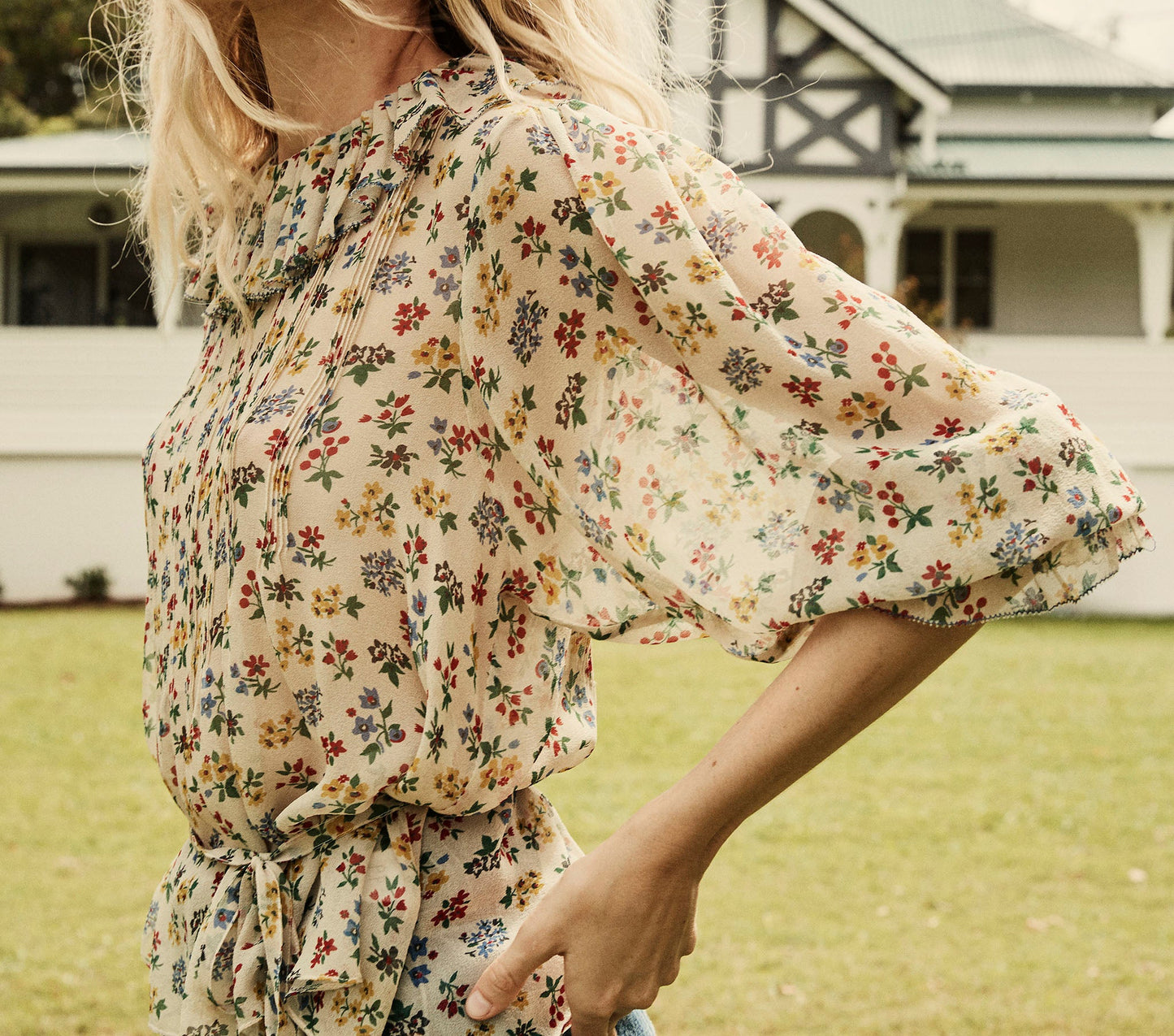 HMD -- CADENCE TOP -- BOUQUET FLORAL