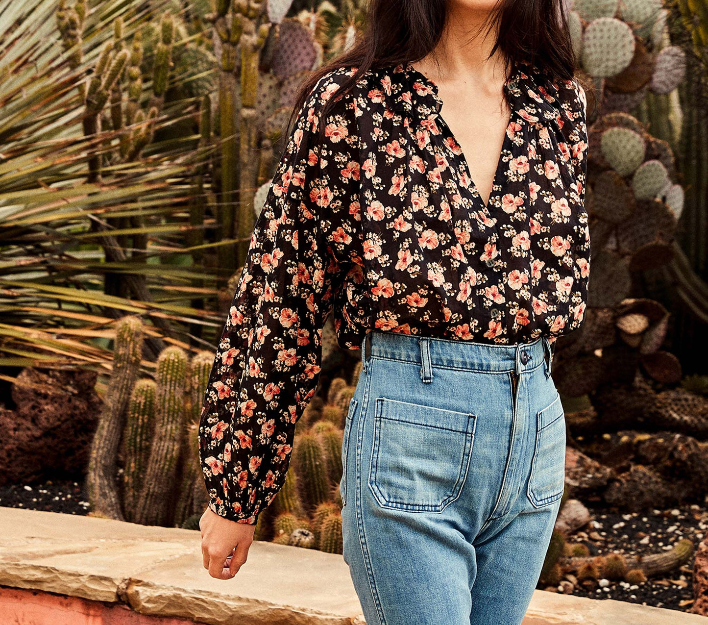 HMD -- ROSEBAY TOP -- BLACK POPPY PRINT