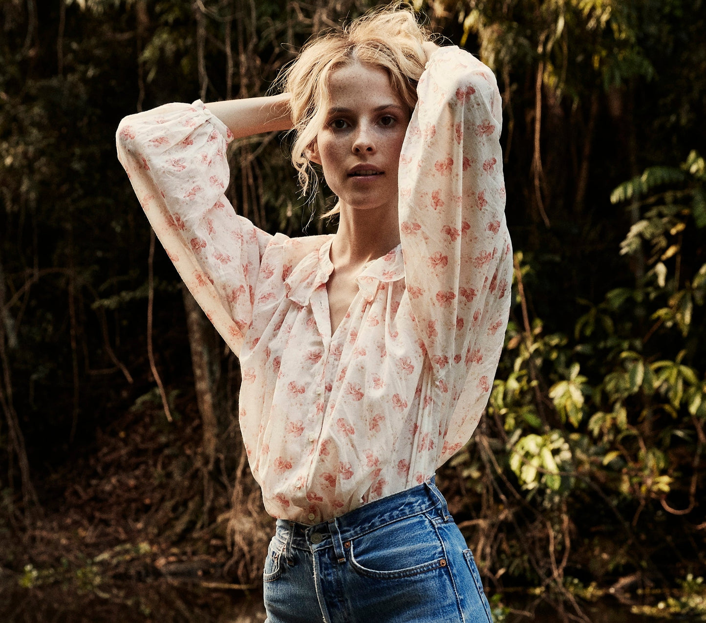 HMD -- ROSEBAY TOP -- WHITE POPPY PRINT
