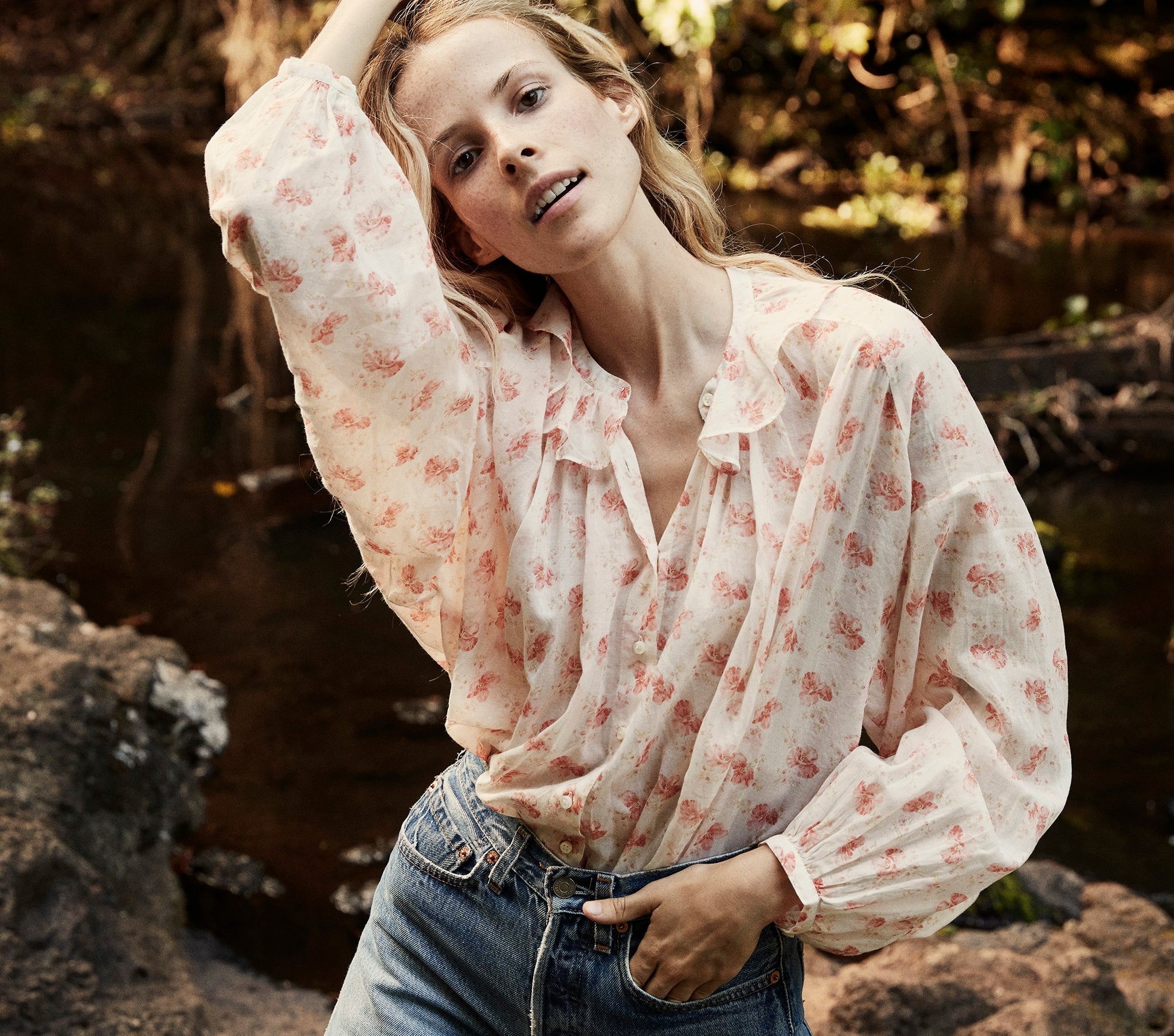 HMD -- ROSEBAY TOP -- WHITE POPPY PRINT