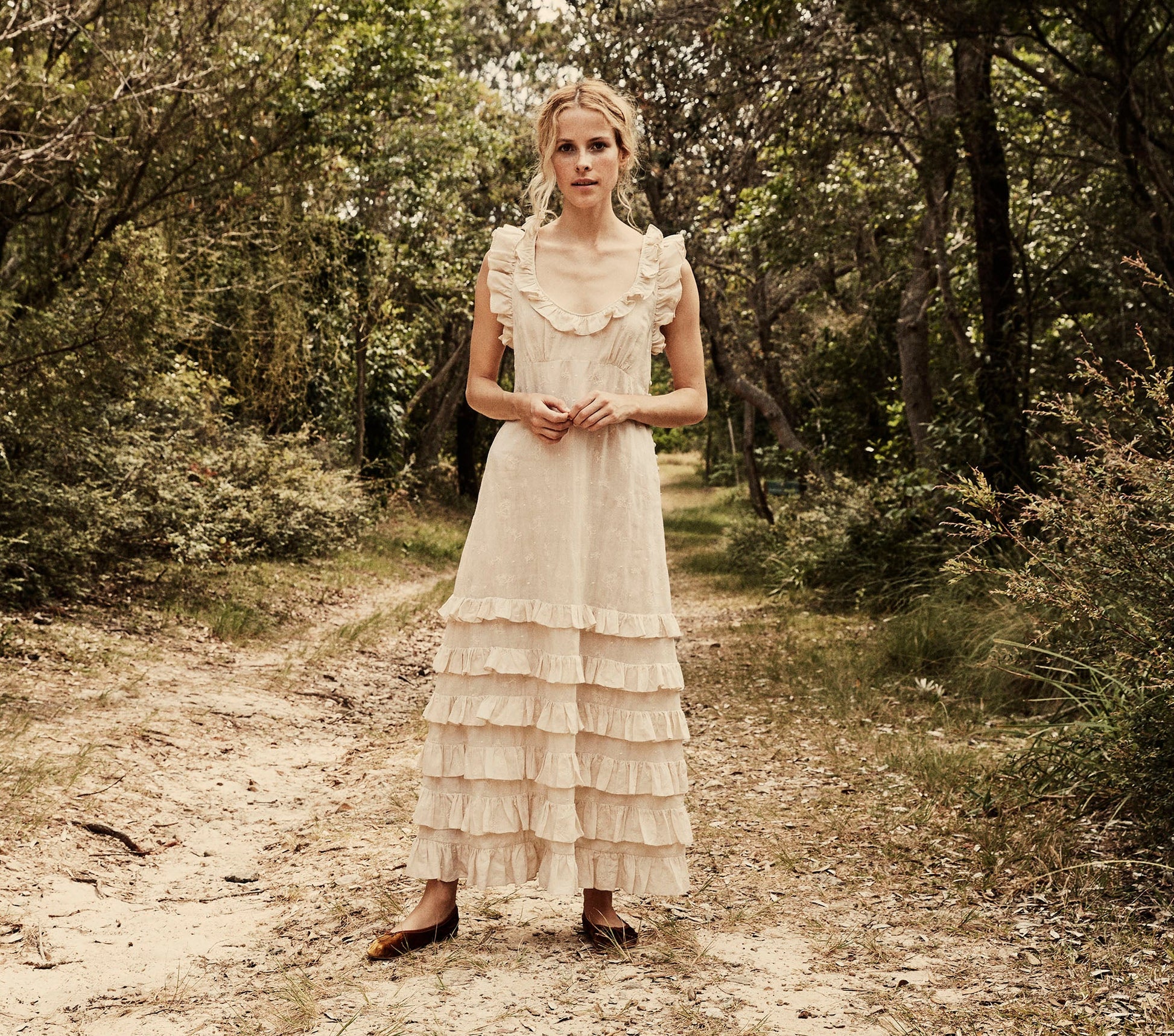HMD -- CALLA DRESS -- DOVE view 8
