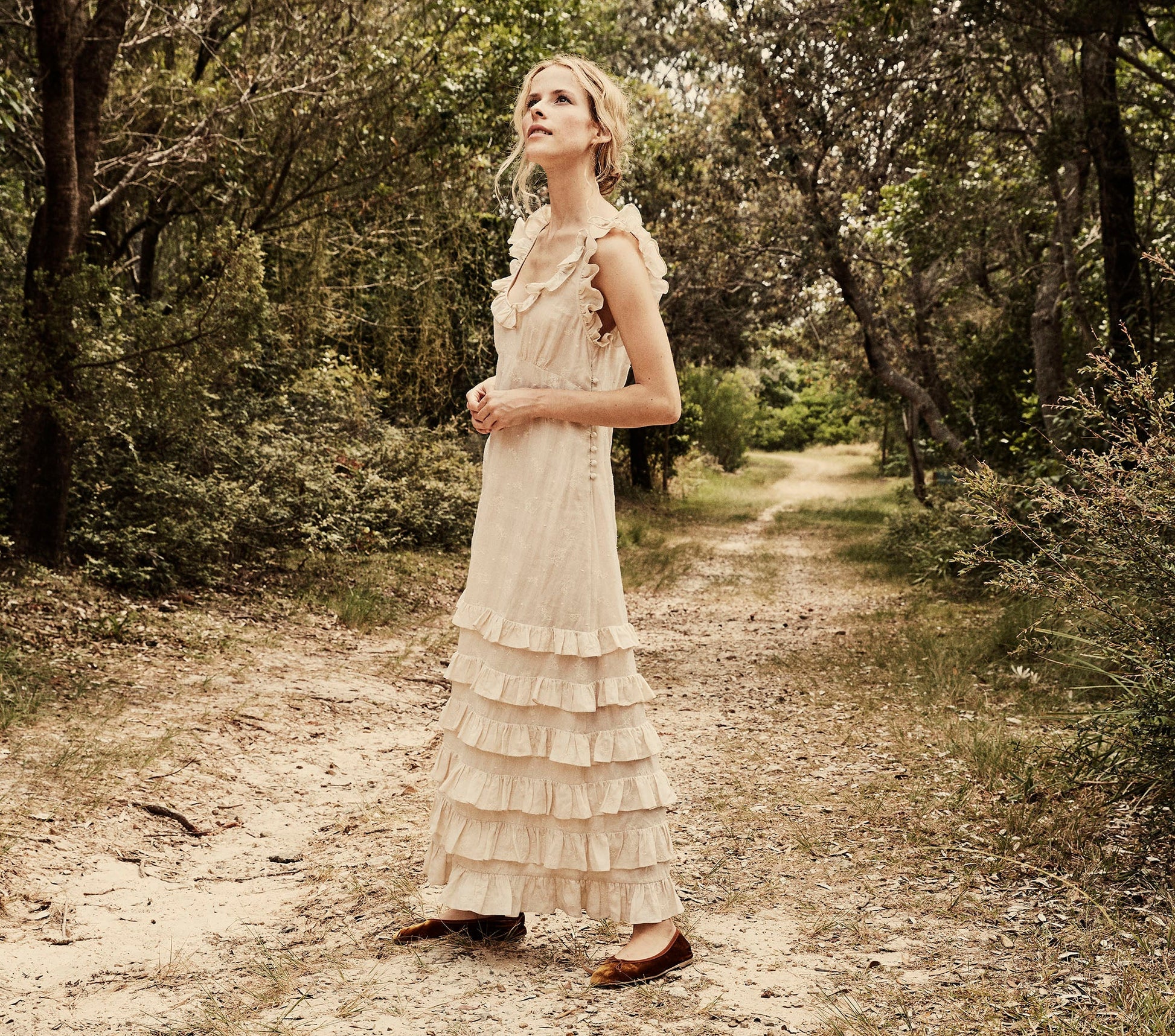 HMD -- CALLA DRESS -- DOVE view 3
