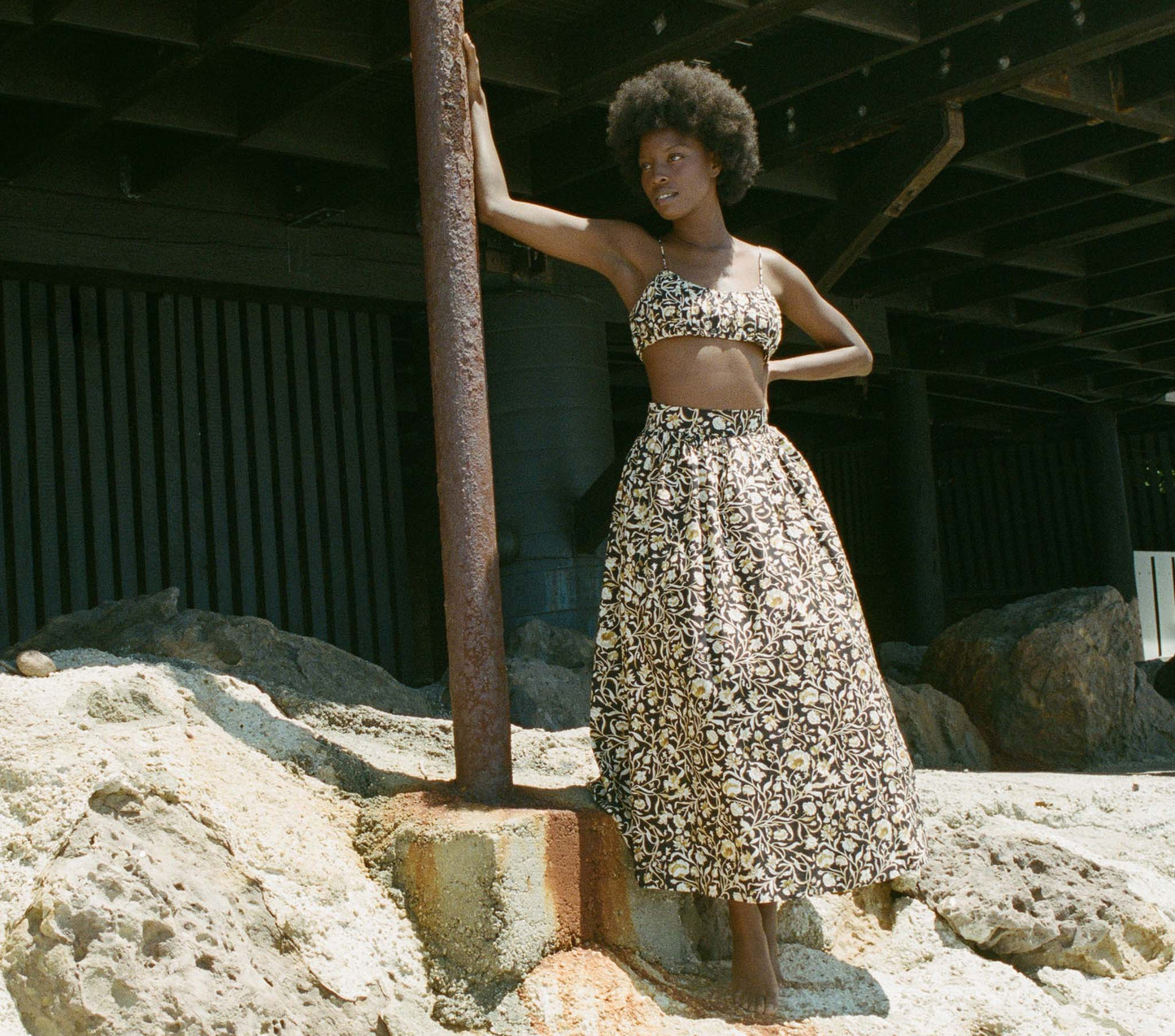 HMD -- AMALFI SKIRT -- NOIR COLUMBIA STREET FLORAL