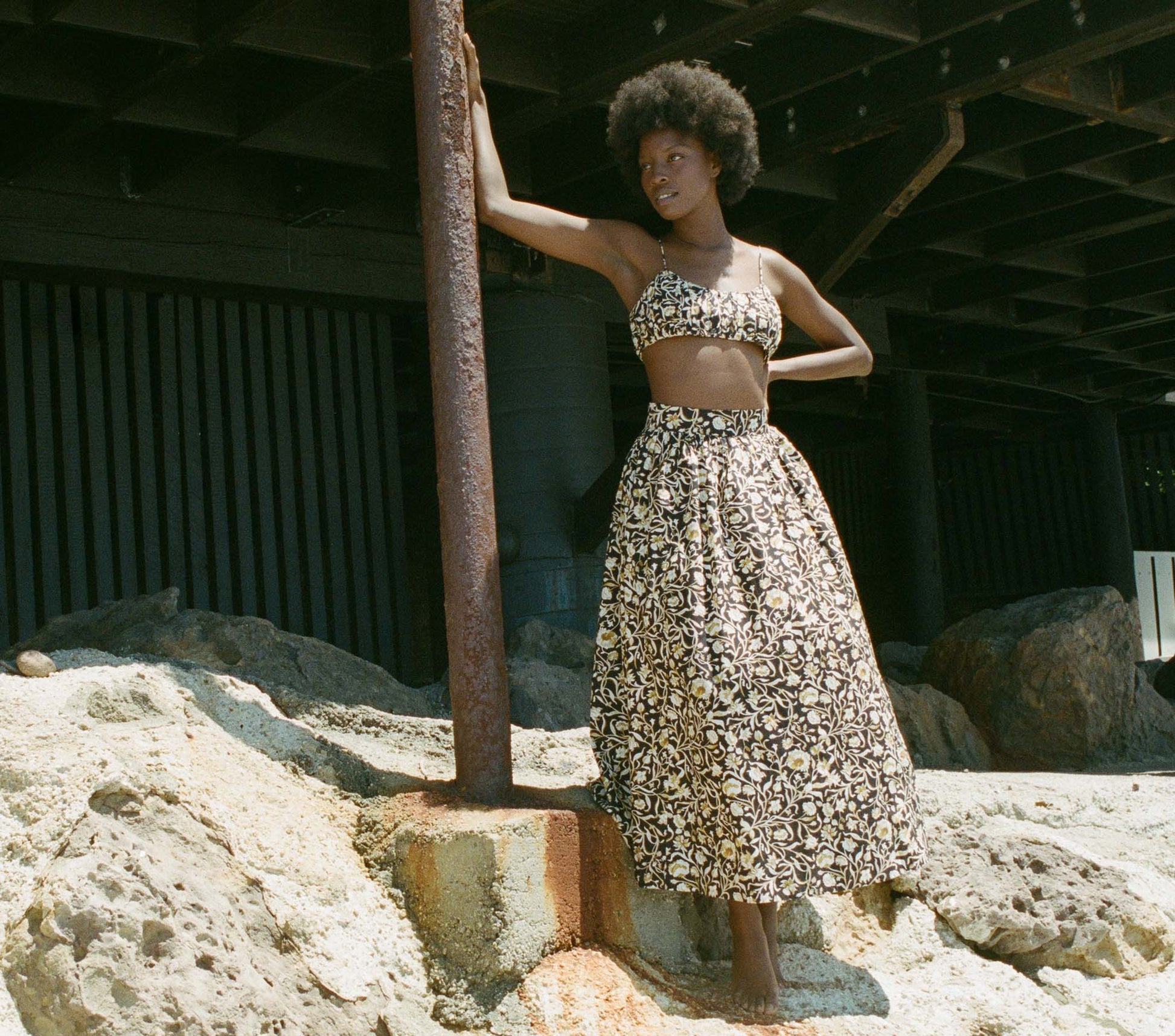 HMD -- AMALFI SKIRT -- NOIR COLUMBIA STREET FLORAL view 2
