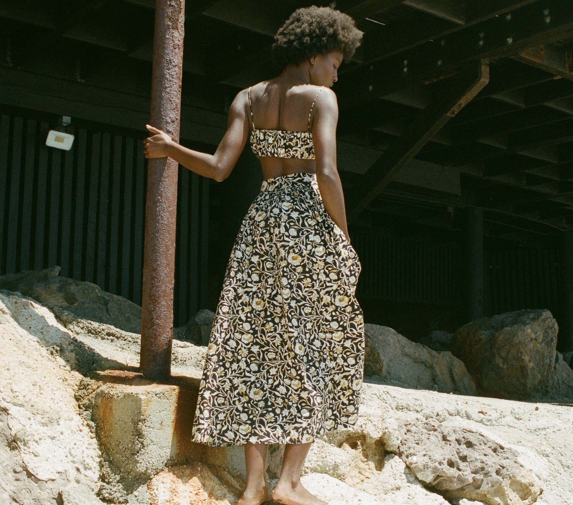 HMD -- AMALFI SKIRT -- NOIR COLUMBIA STREET FLORAL view 4
