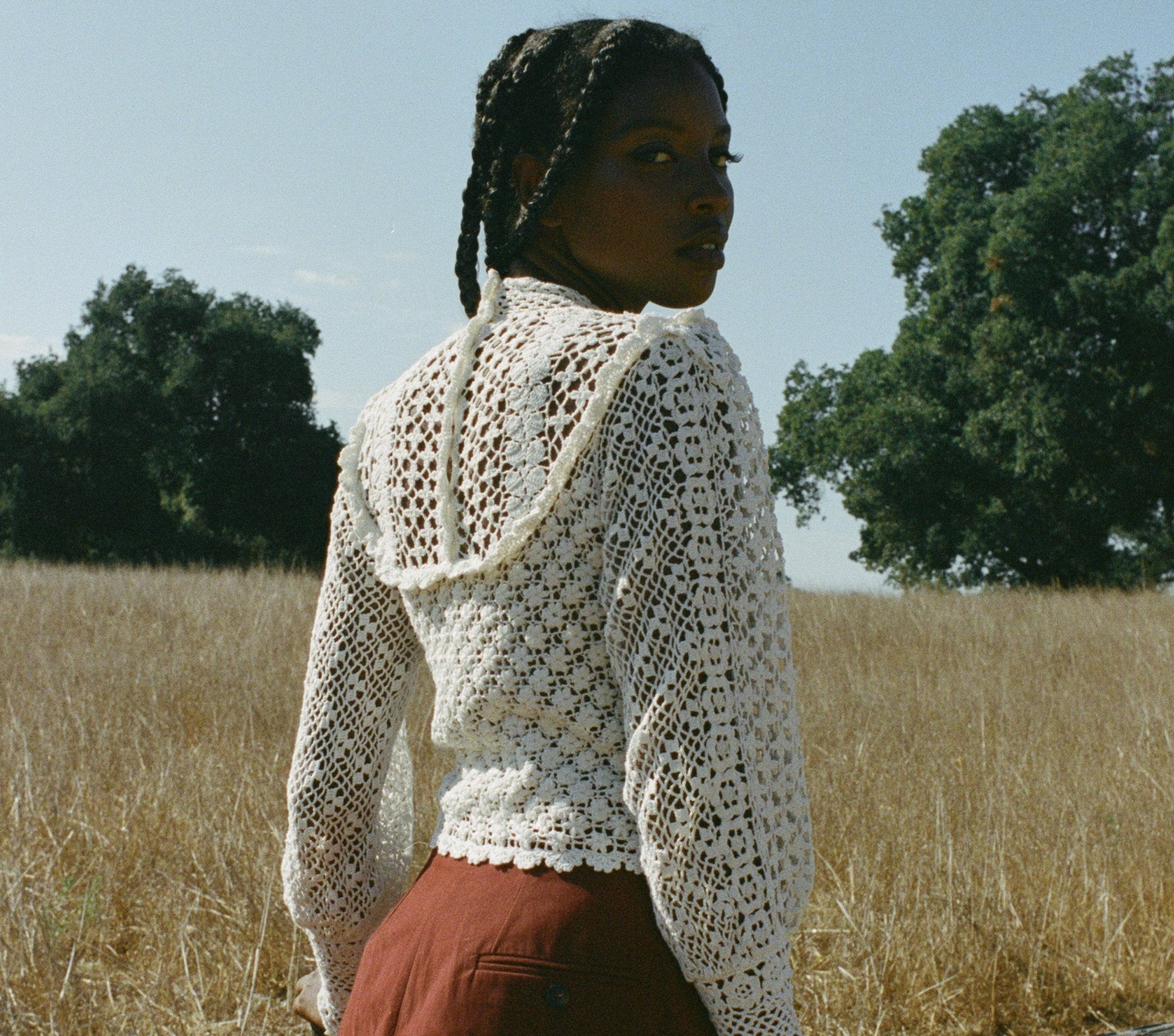 HMD -- AMITY TOP -- PEARL view 3
