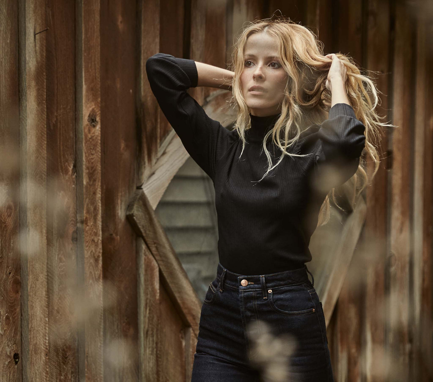 HMD -- ASHBY TURTLENECK -- BLACK