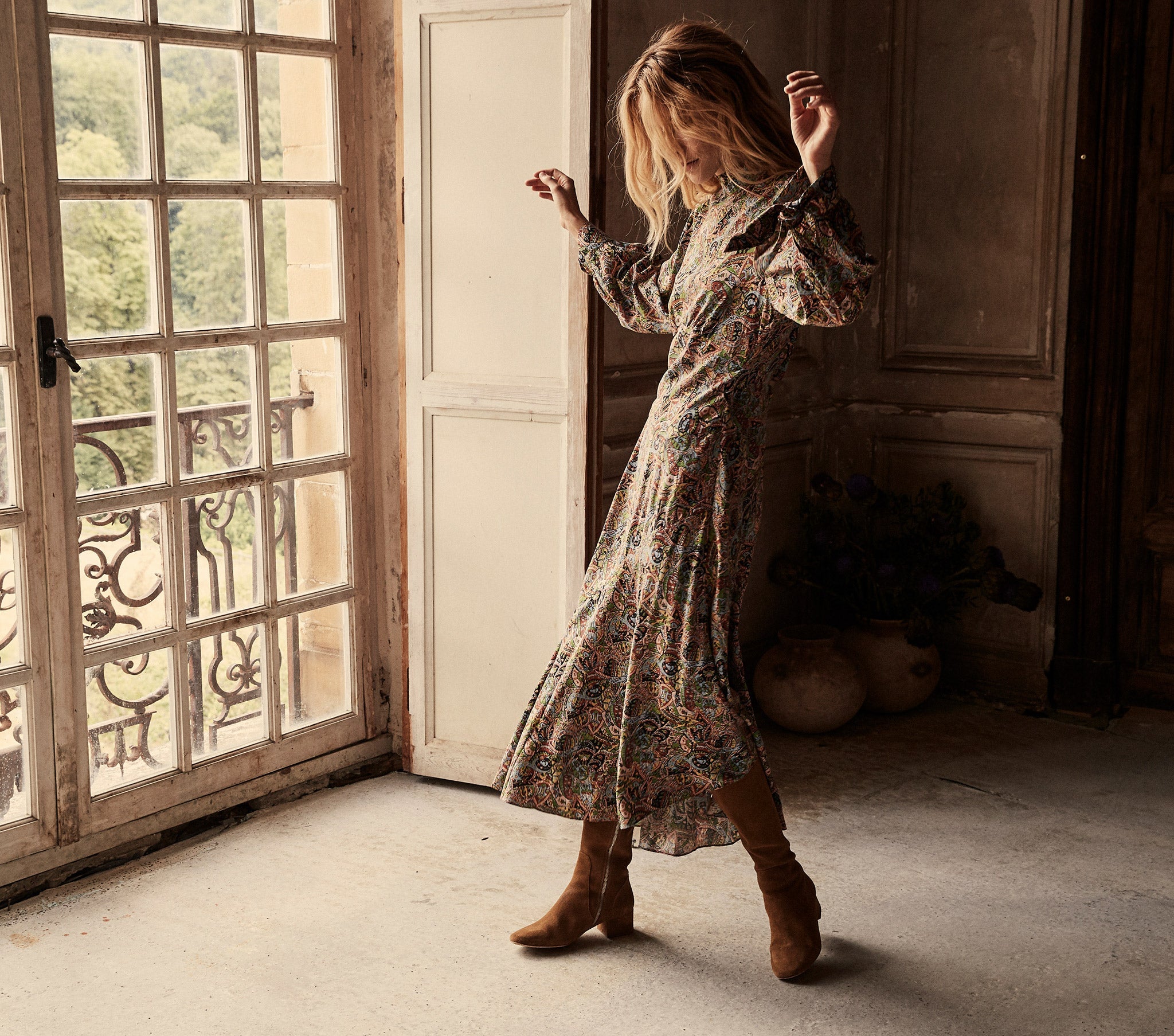 HMD -- ALDA DRESS -- MUSEO PAISLEY PRINT