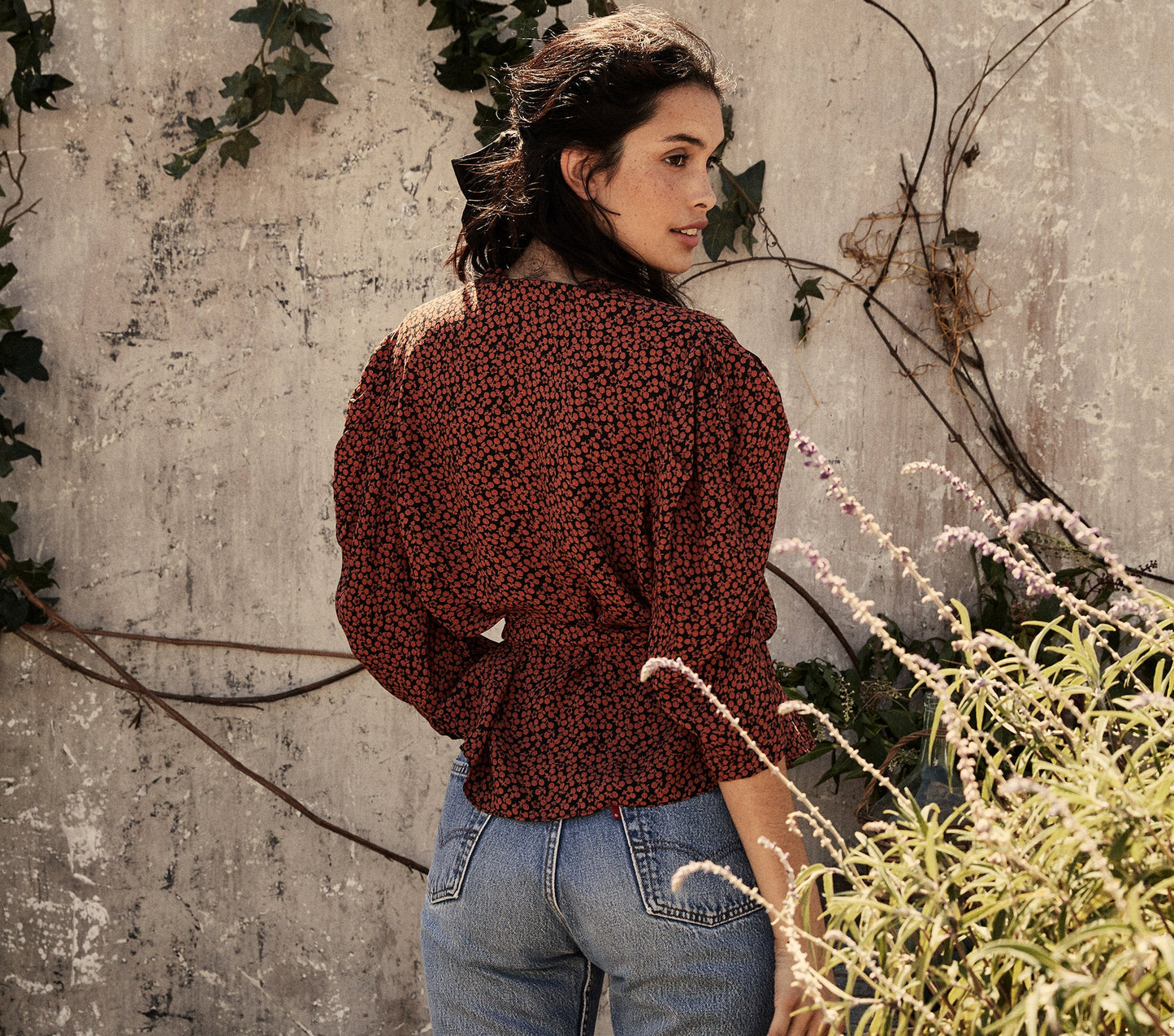 HMD -- AMARANTA TOP -- NAVY/RED CHERRY WILLOW