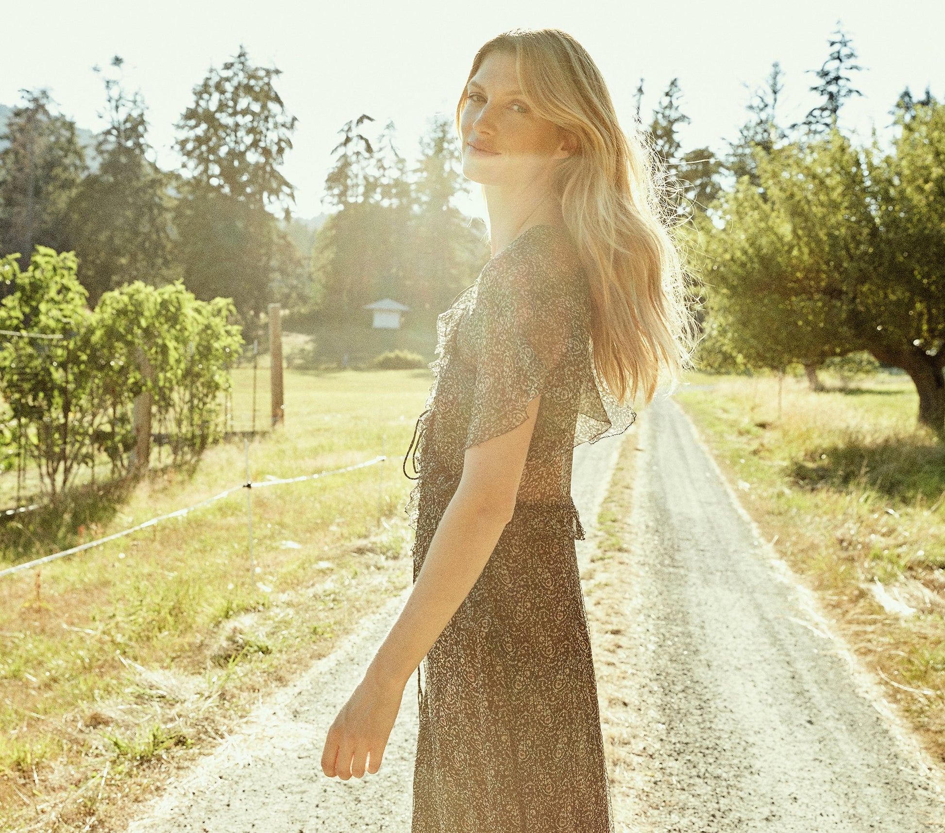 HMD -- ANTOINETTE DRESS -- BLACK PRAIRIE PAISLEY view 3
