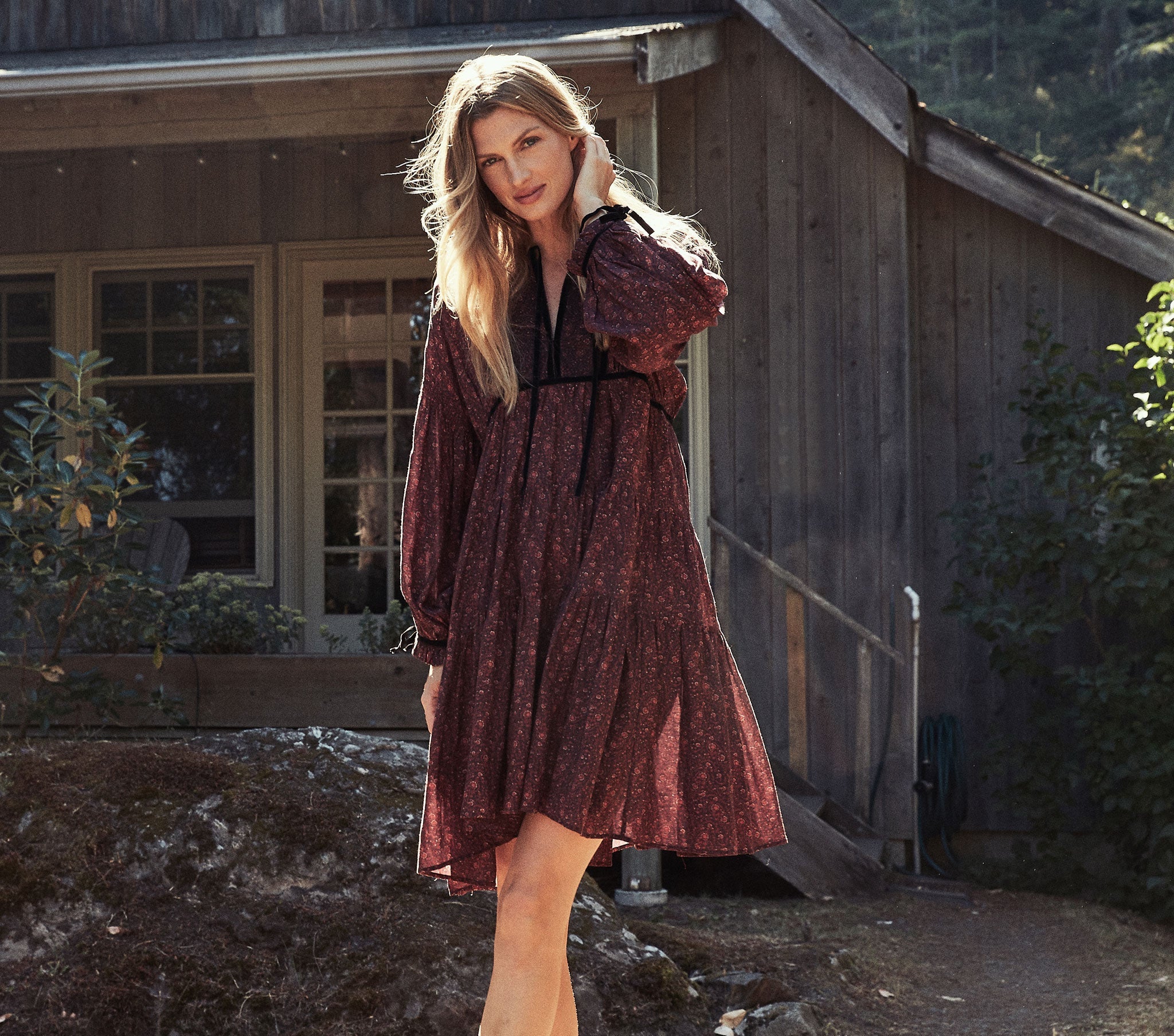 HMD -- AZALEA DRESS -- AUBERGINE PRAIRIE PAISLEY