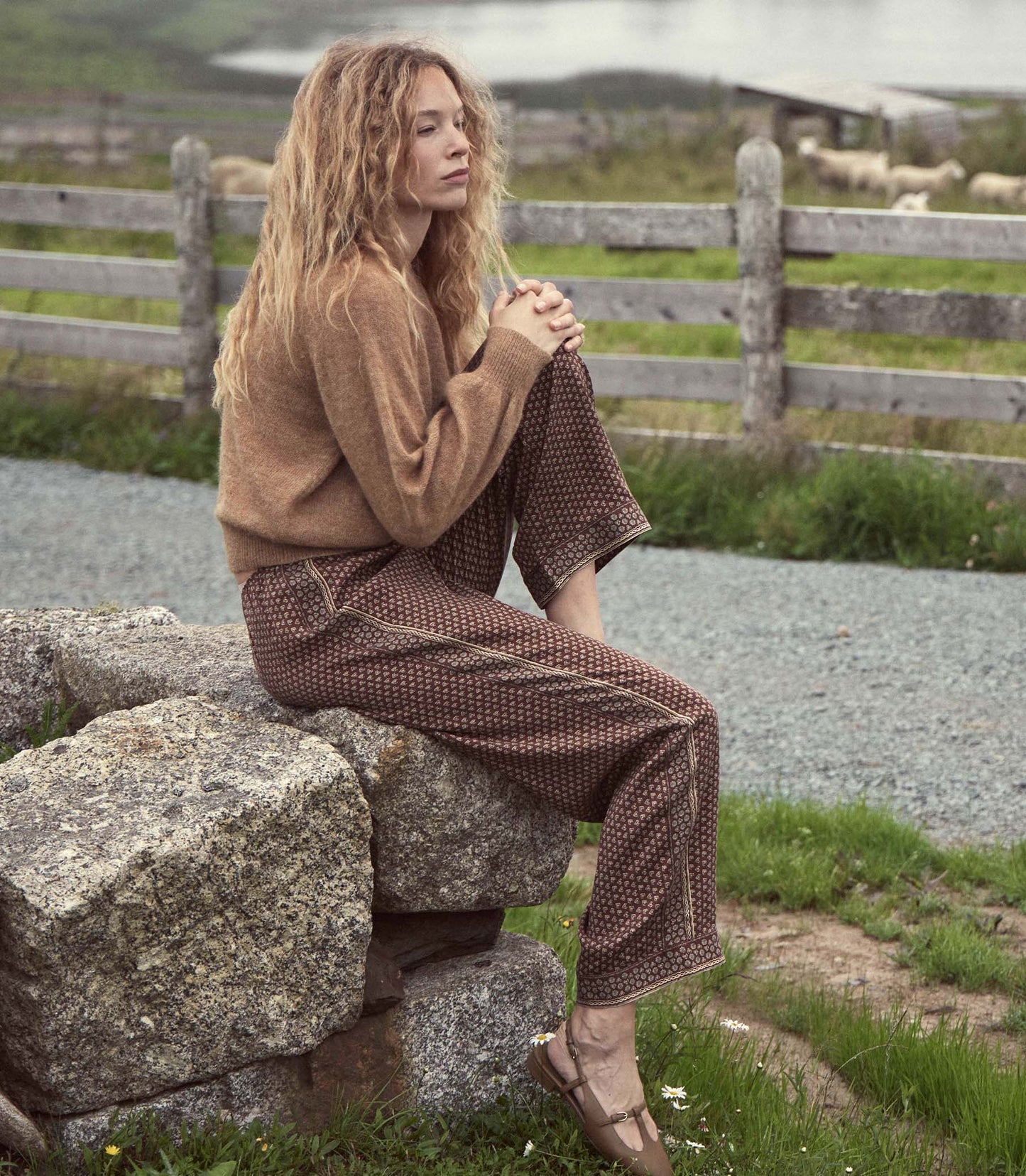 HMD -- CACILDA PANT -- TERRE MARCHE FOULARD