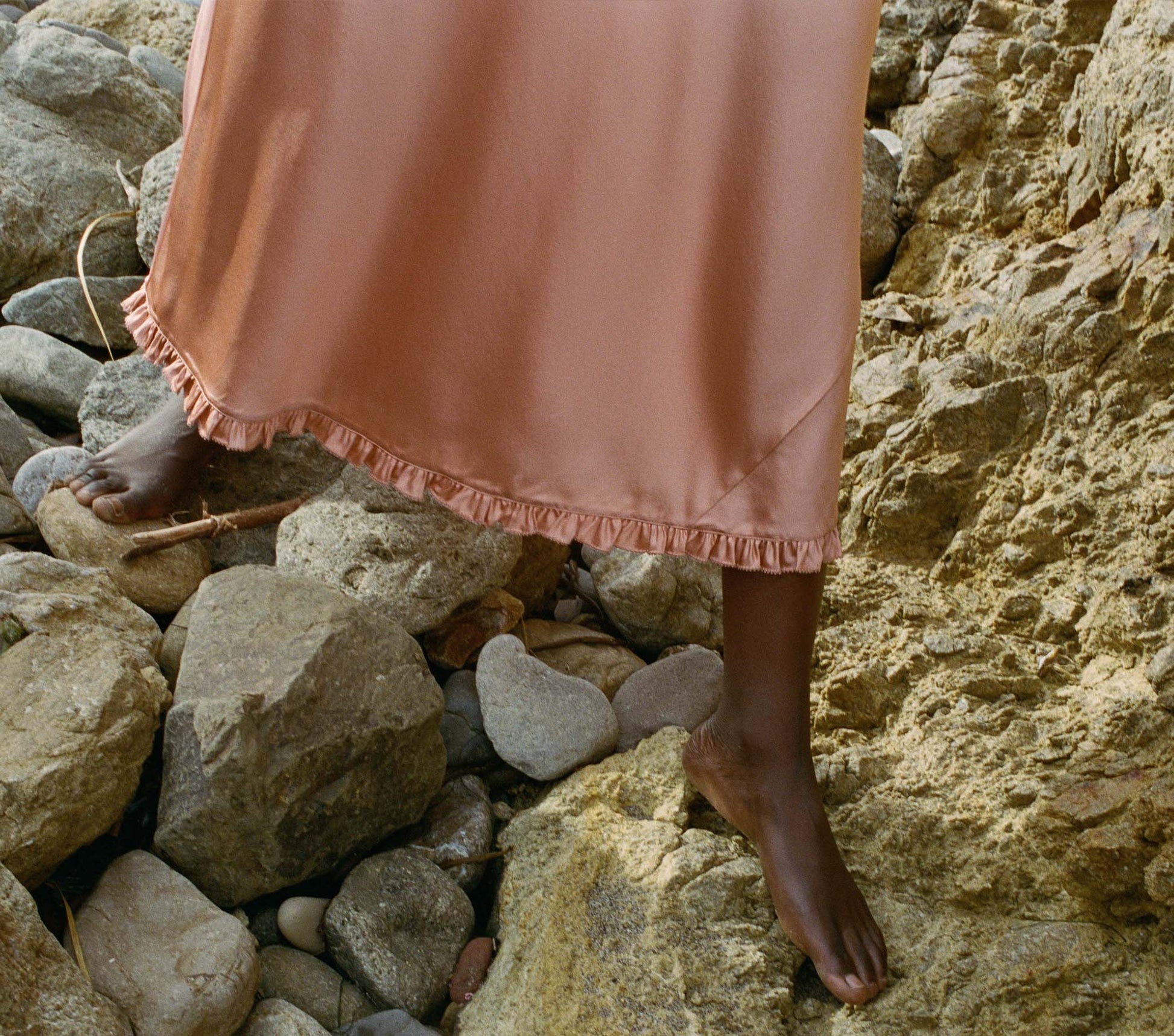 HMD -- CALSI DRESS -- PAPAYA view 4