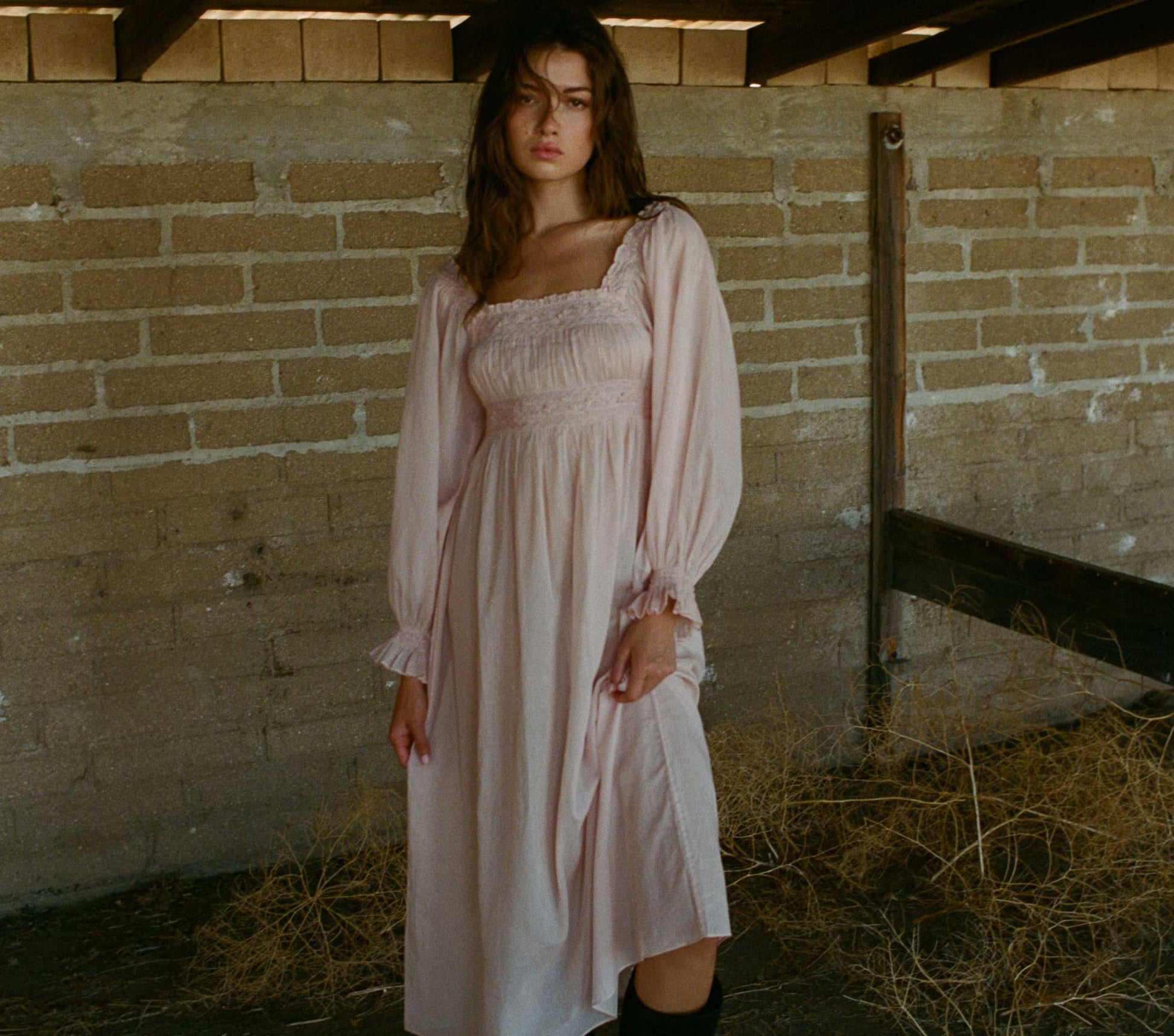 HMD -- CATRINETTE NIGHTGOWN -- BLUSH view 2
