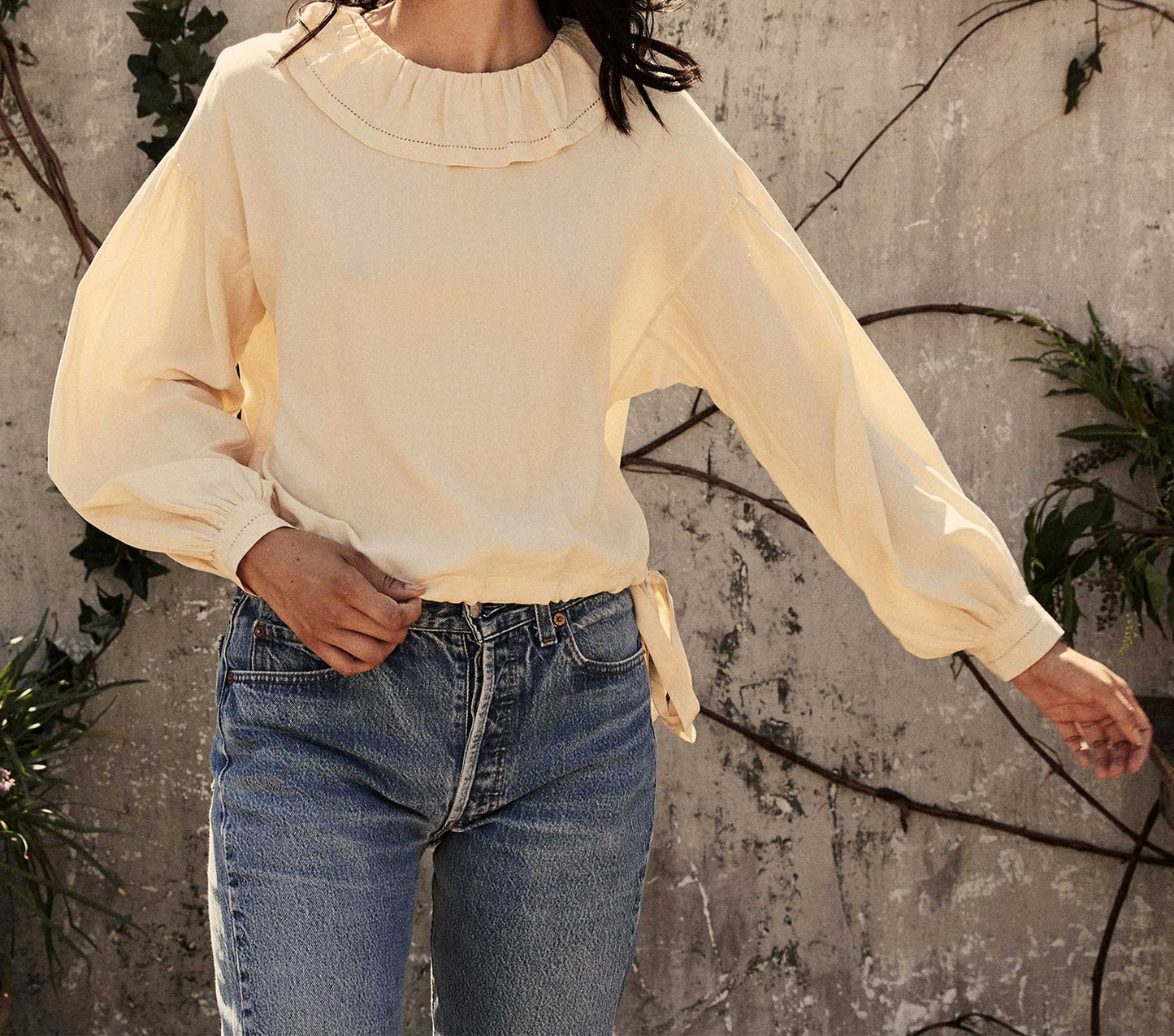 HMD -- CHRYSANTHE TOP -- IVORY