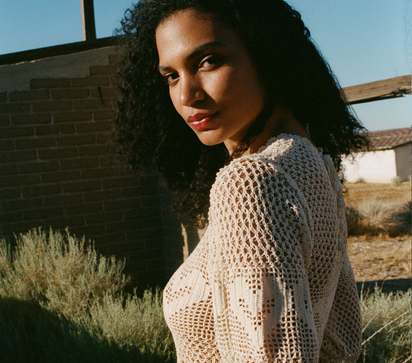 HMD -- CLAUDIA TOP -- ECRU