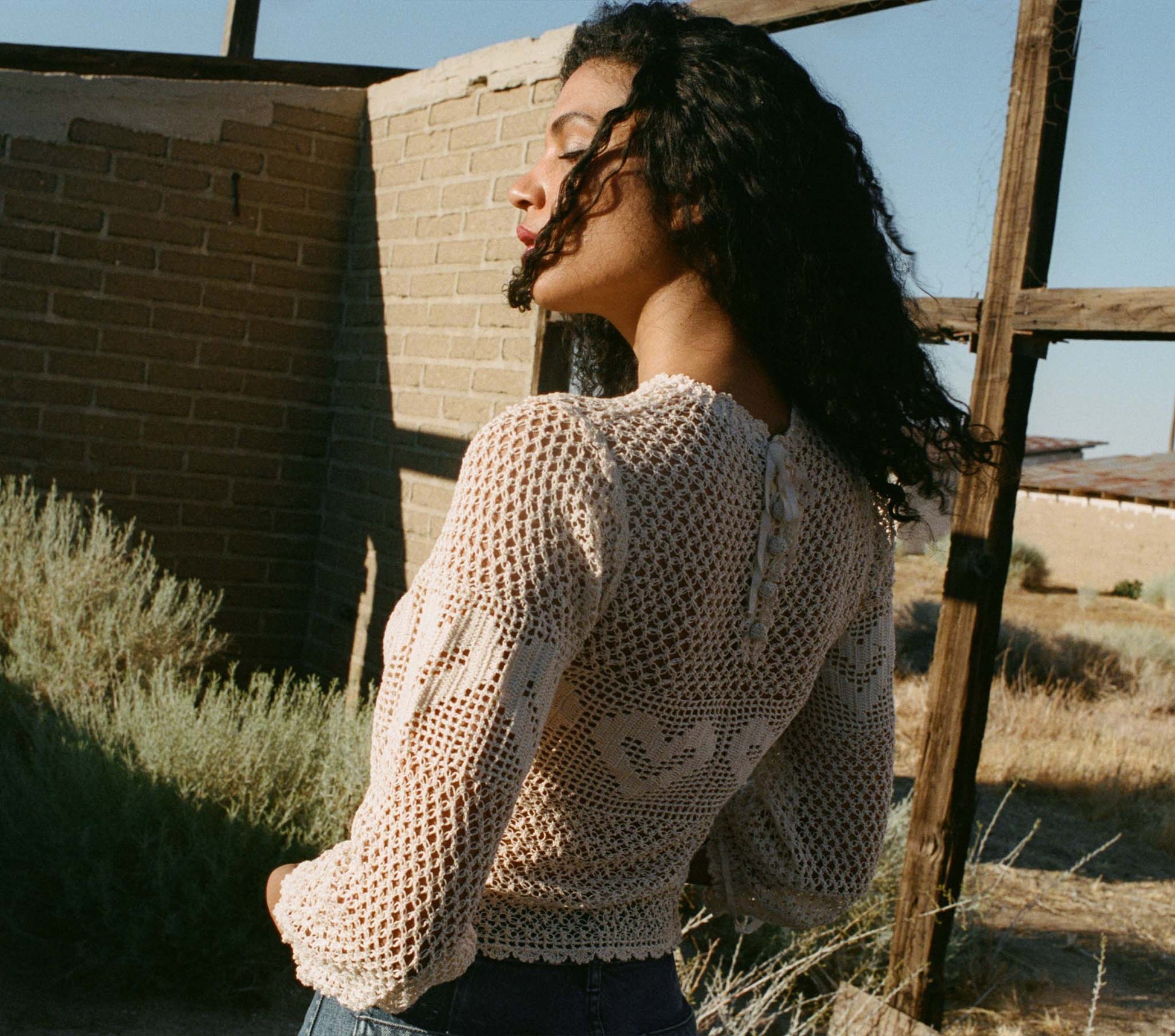 HMD -- CLAUDIA TOP -- ECRU view 4
