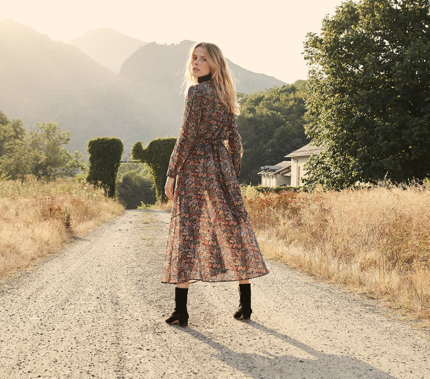 HMD -- CHARLESTON DRESS -- WILDBERRY THICKET