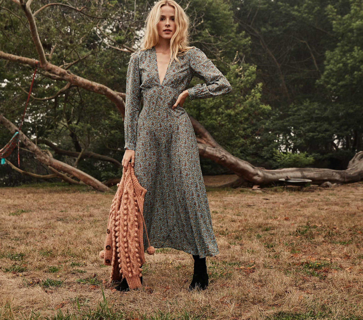 HMD -- CHARLESTON DRESS -- BLUE TISBURY PAISLEY