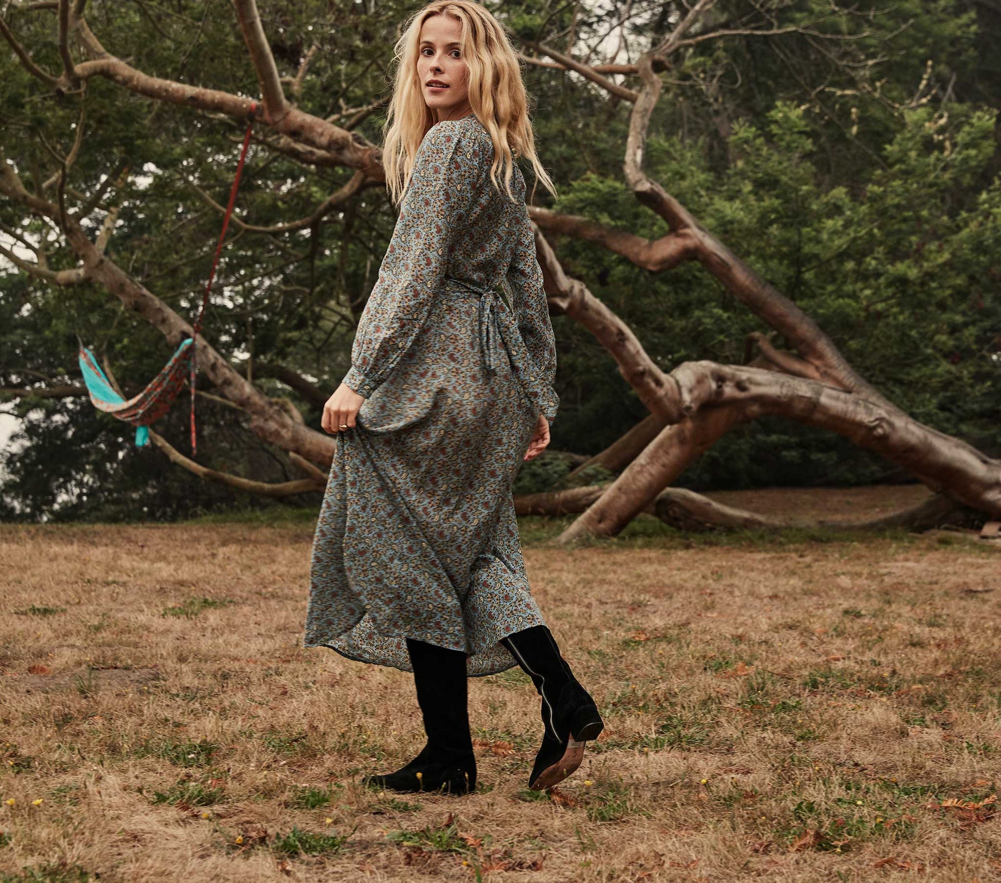 HMD -- CHARLESTON DRESS -- BLUE TISBURY PAISLEY view 5