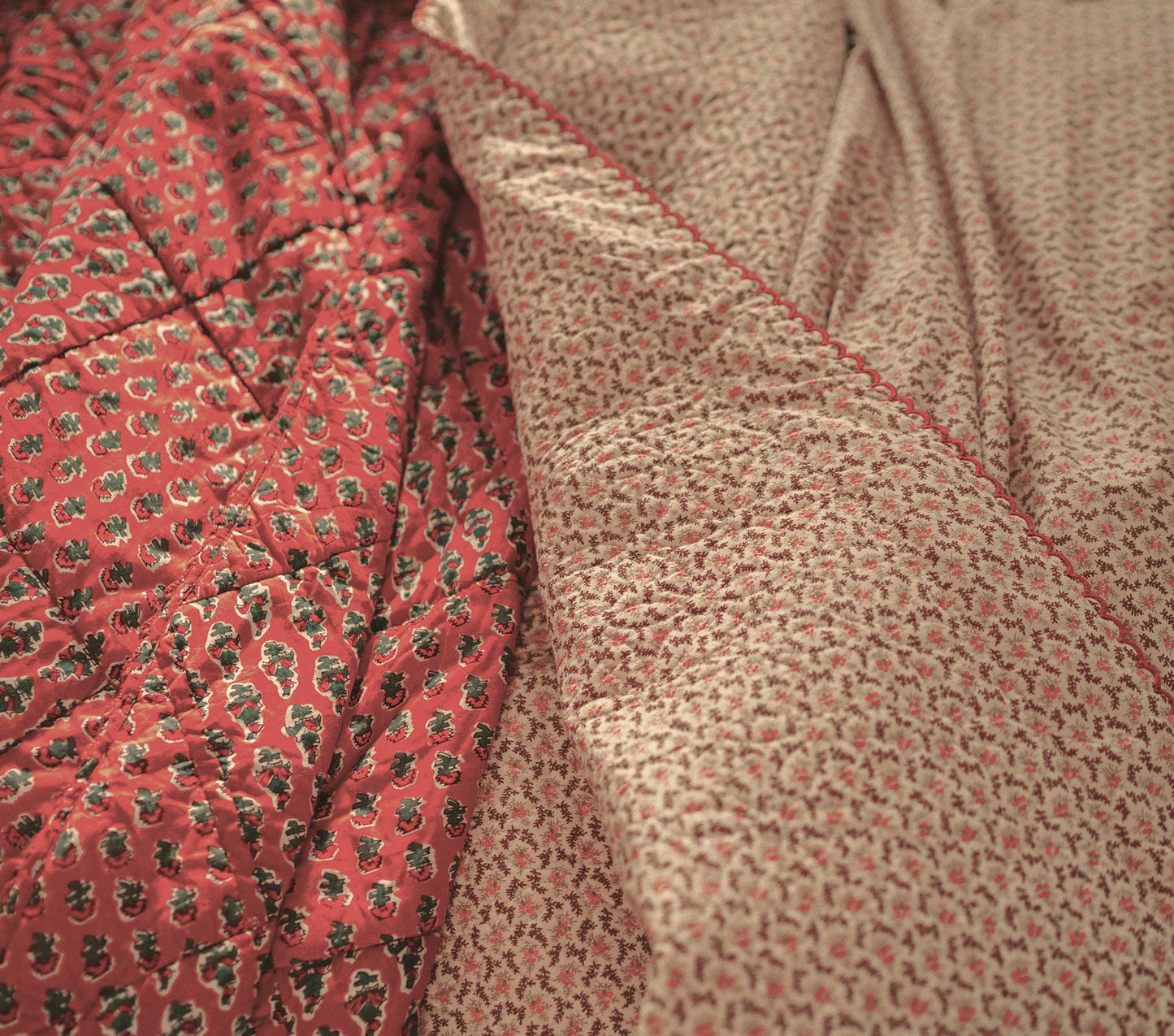 HMD -- QUEEN QUILT -- CALICO CANYON BLOOMS