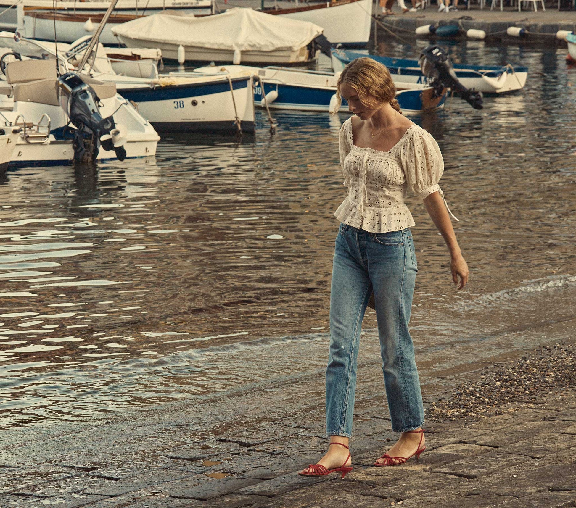 HMD -- DOCIA TOP -- NUTMILK view 1
