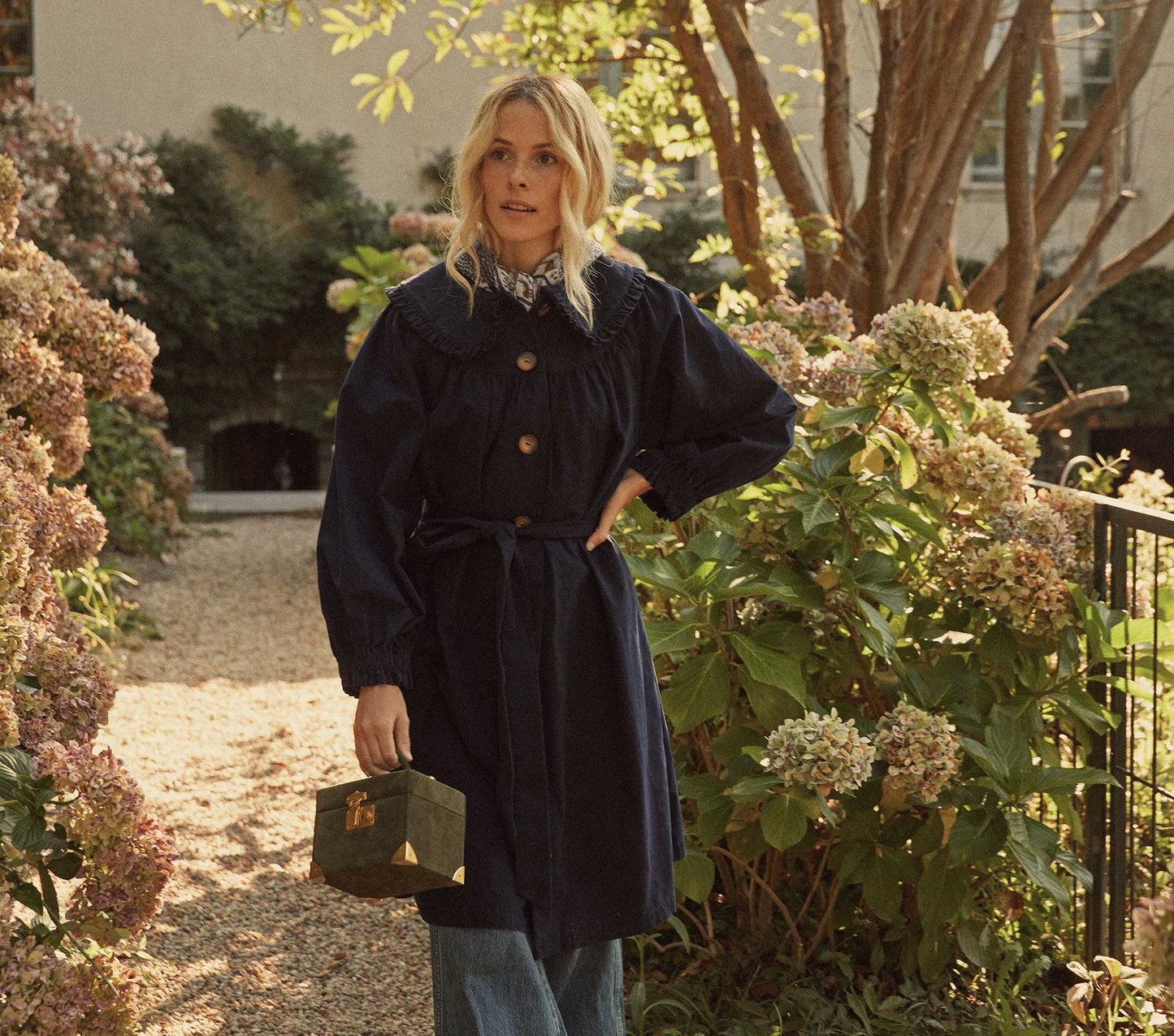 HMD -- GROVE JACKET -- NAVY