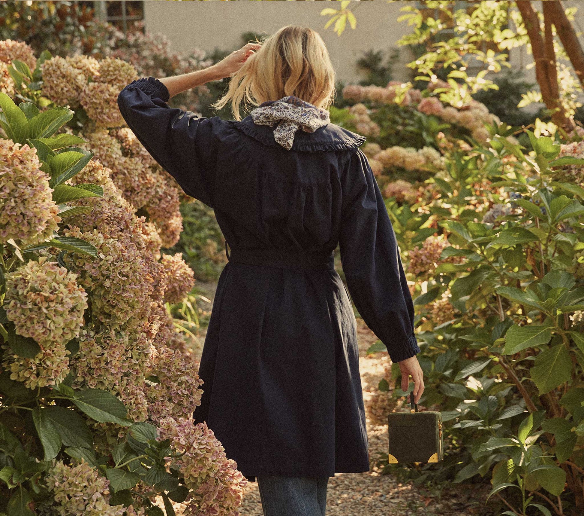 HMD -- GROVE JACKET -- NAVY view 6
