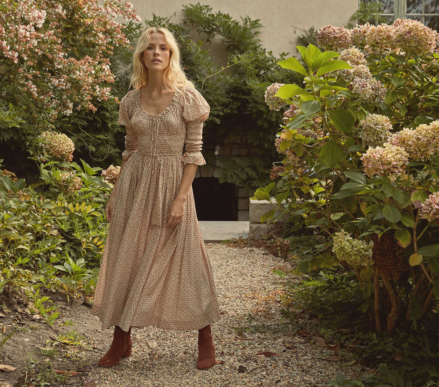 HMD -- KAIRA DRESS -- CREAM WINTER DITSY