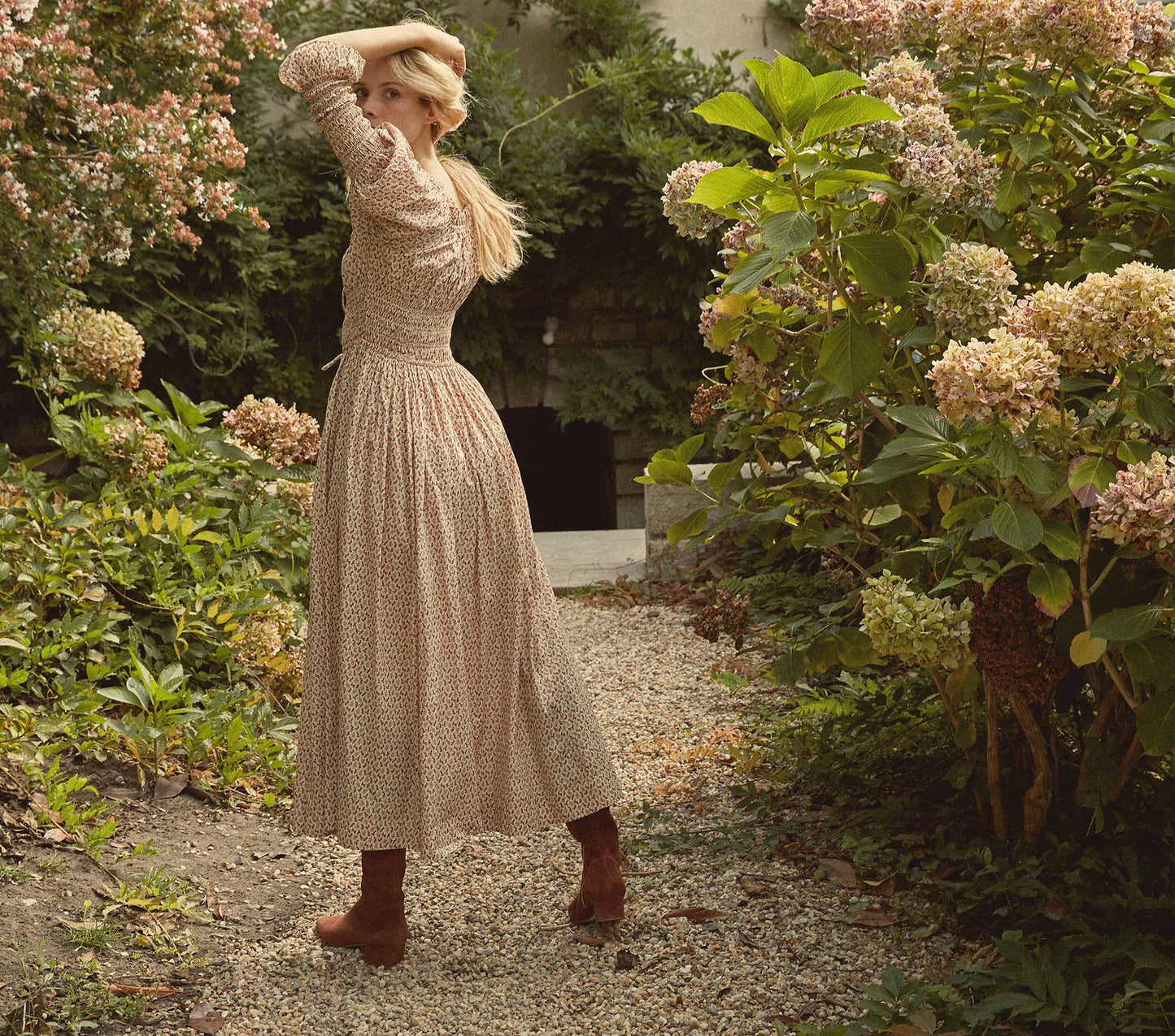 HMD -- KAIRA DRESS -- CREAM WINTER DITSY