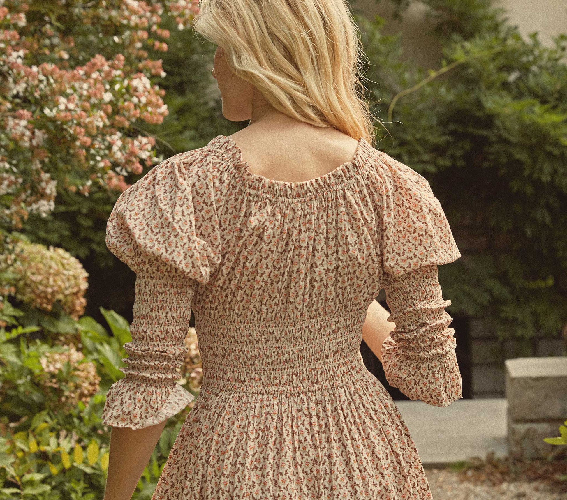 HMD -- KAIRA DRESS -- CREAM WINTER DITSY view 3
