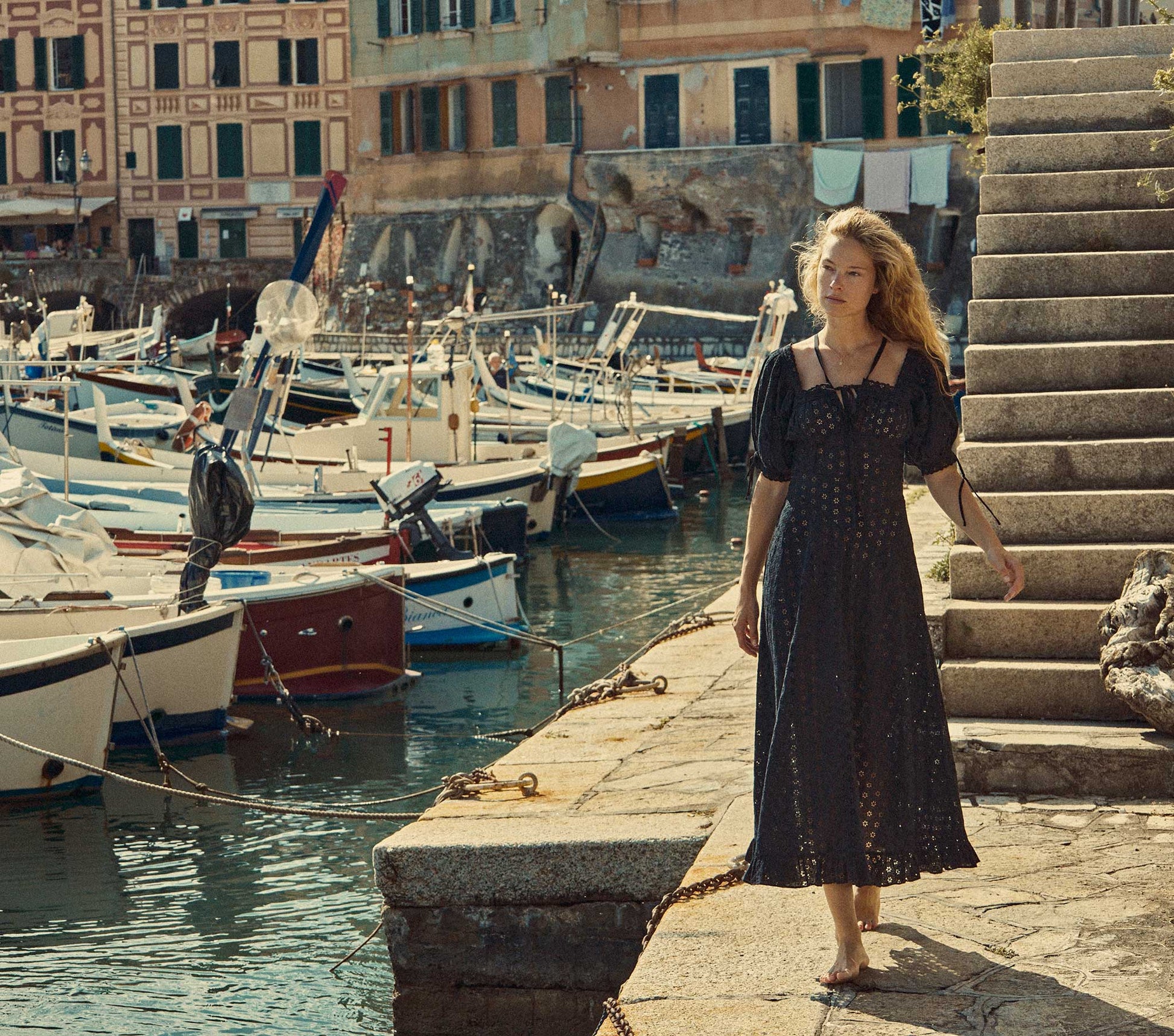 HMD -- LONDON DRESS -- BLACK view 4
