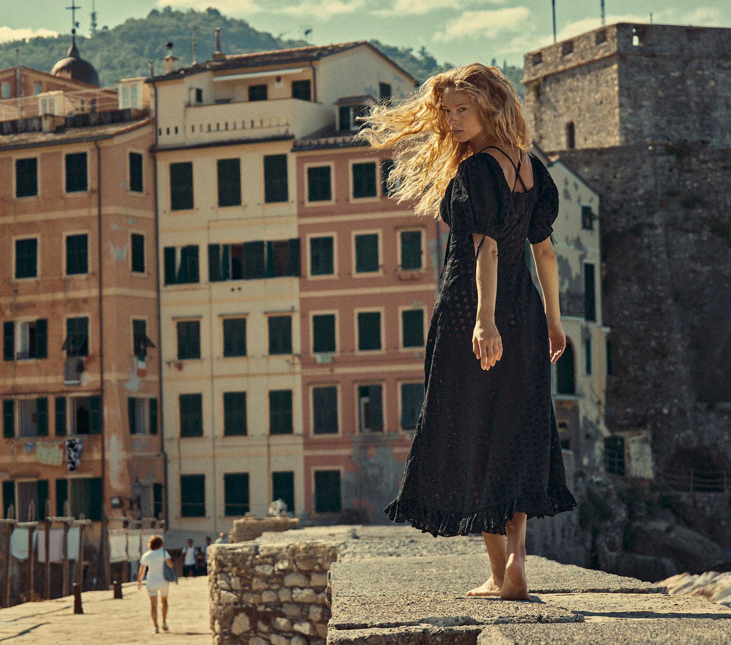 HMD -- LONDON DRESS -- BLACK