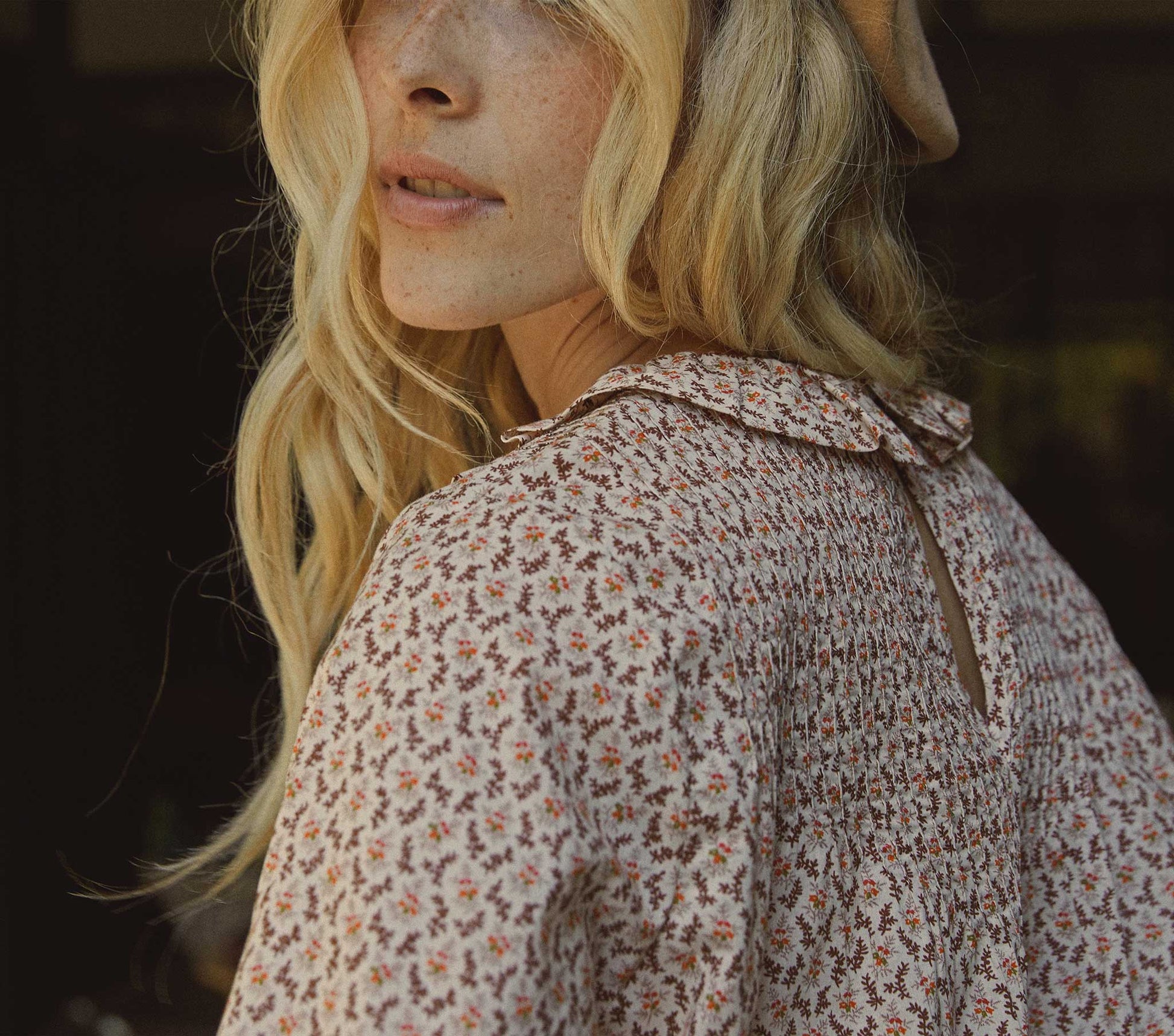 HMD -- PLUM TOP -- CREAM WINTER DITSY view 6
