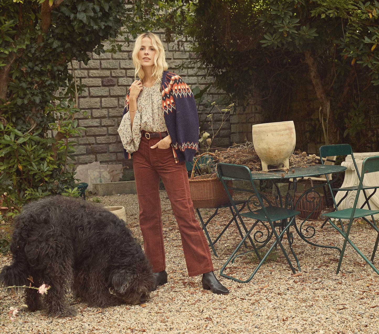 HMD -- SAVONA TOP -- CREAM SAINT CLAUDE PAISLEY