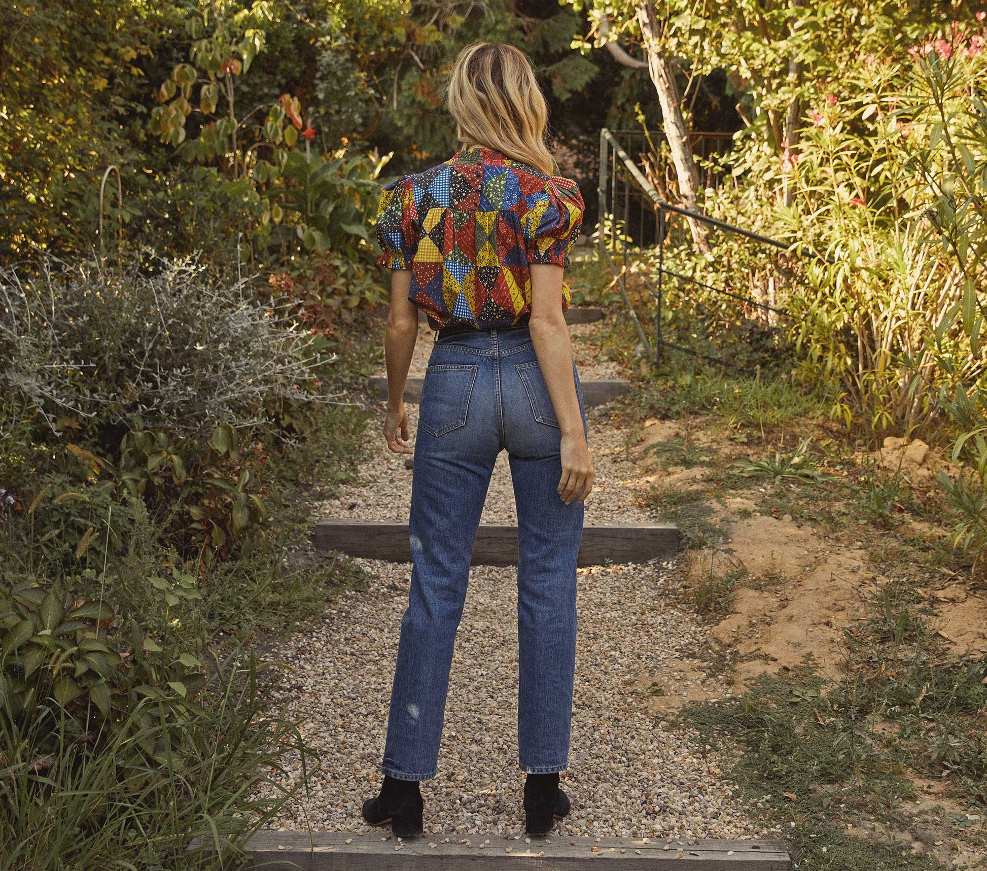 HMD -- ALIDA TOP -- COUNTRYSIDE PATCHWORK PRINT view 4
