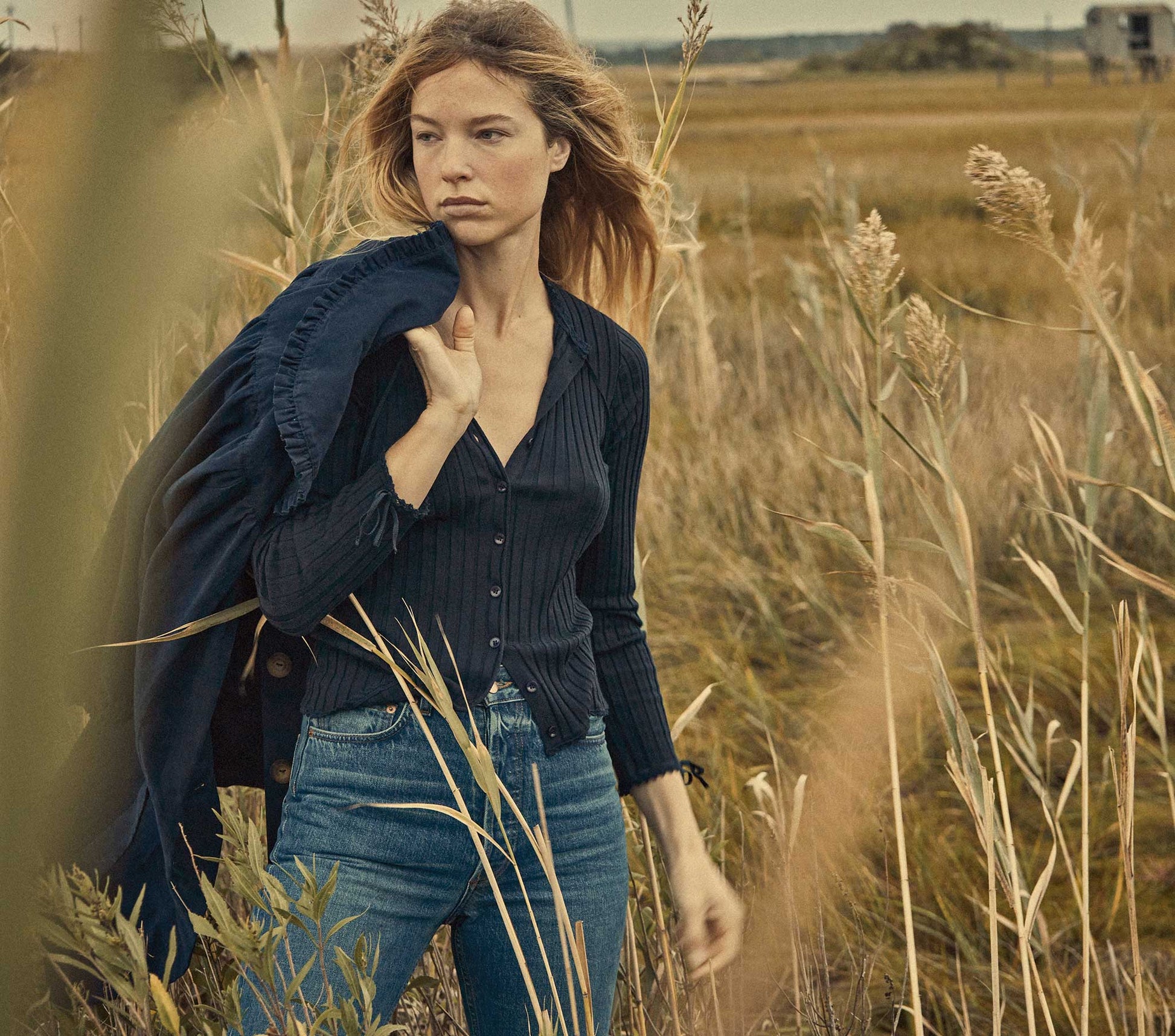 HMD -- DEMI CARDIGAN SWEATER -- NAVY view 7
