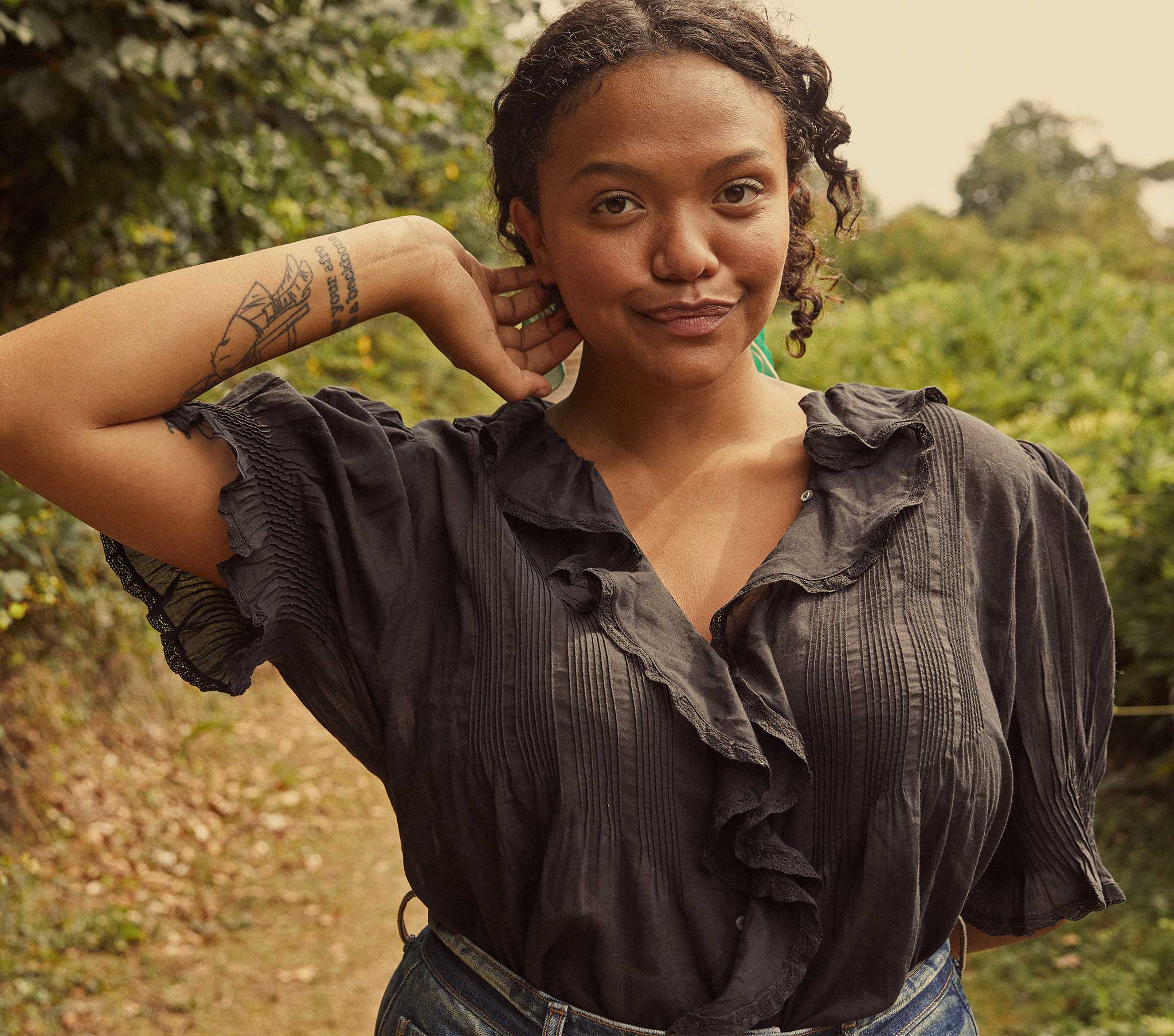 HMD -- HENRI TOP -- BLACK