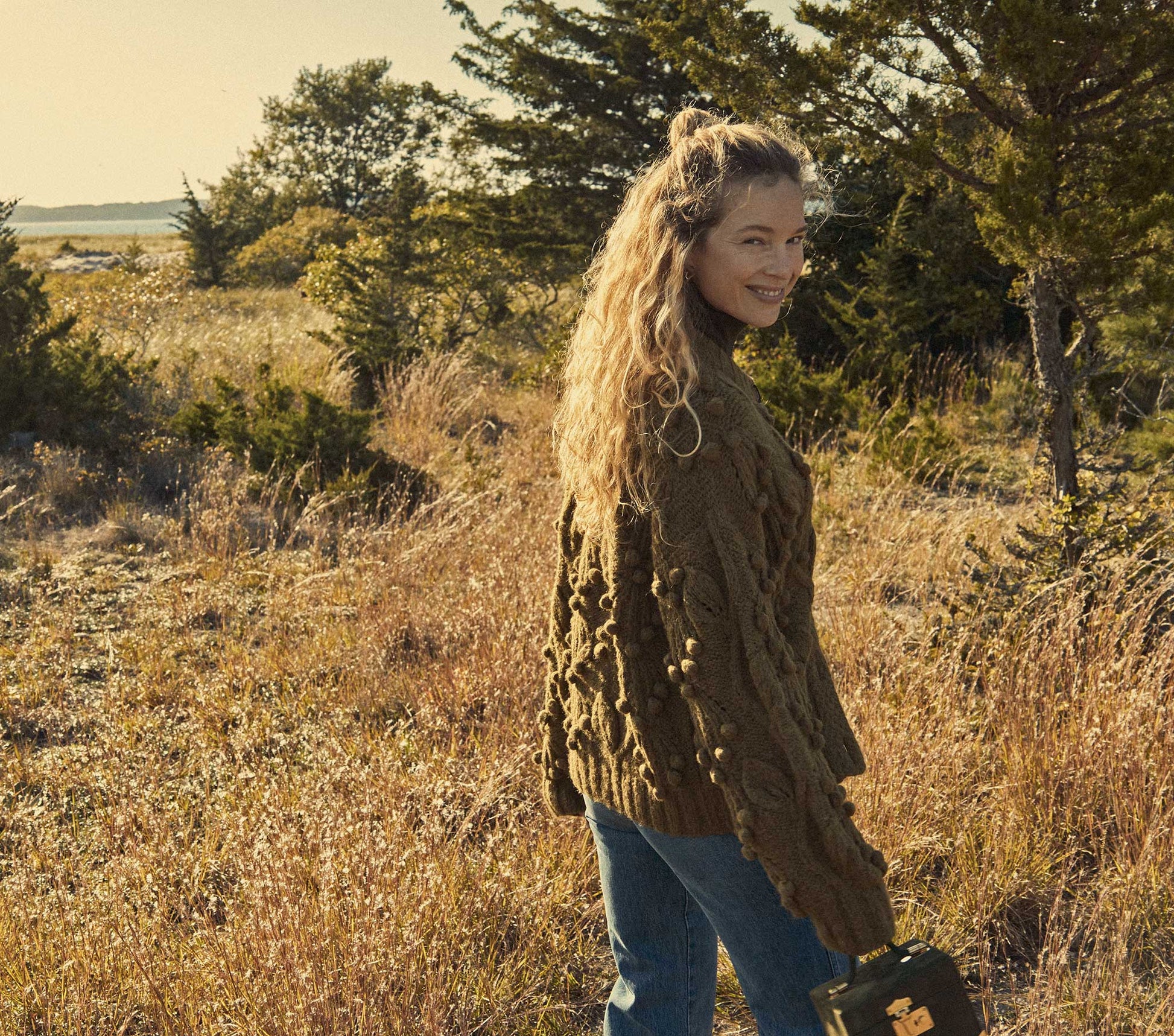 HMD -- SKYE CARDIGAN SWEATER -- OLIVE view 4
