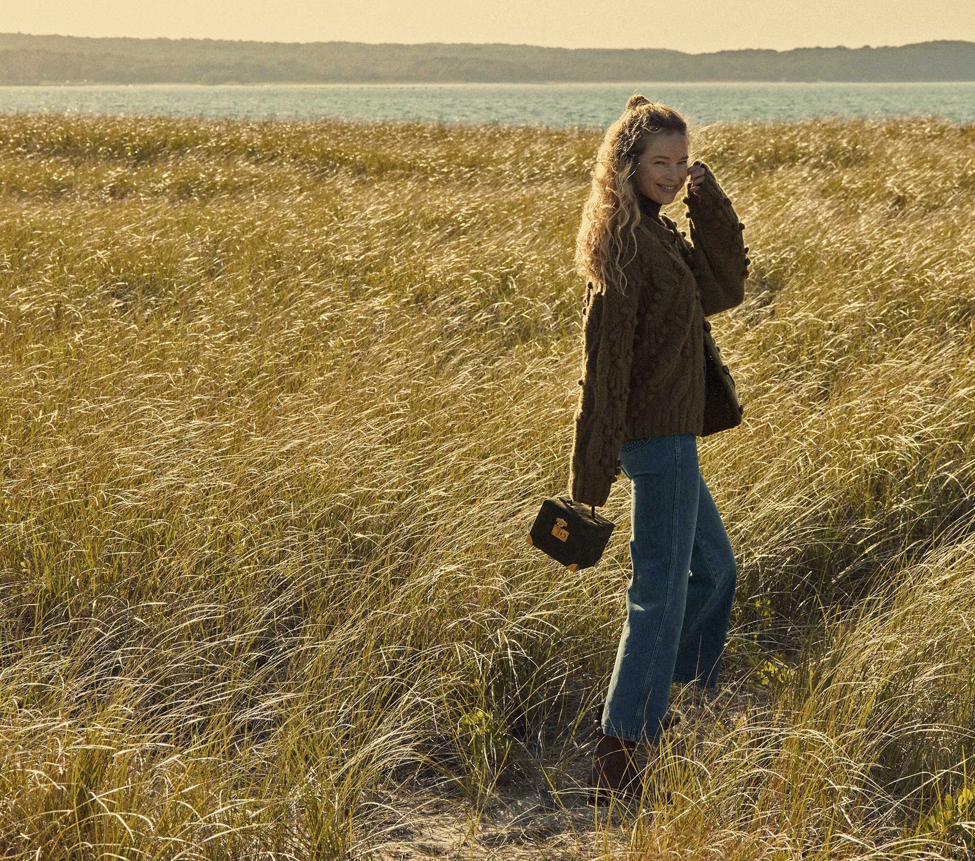 HMD -- SKYE CARDIGAN SWEATER -- OLIVE view 6
