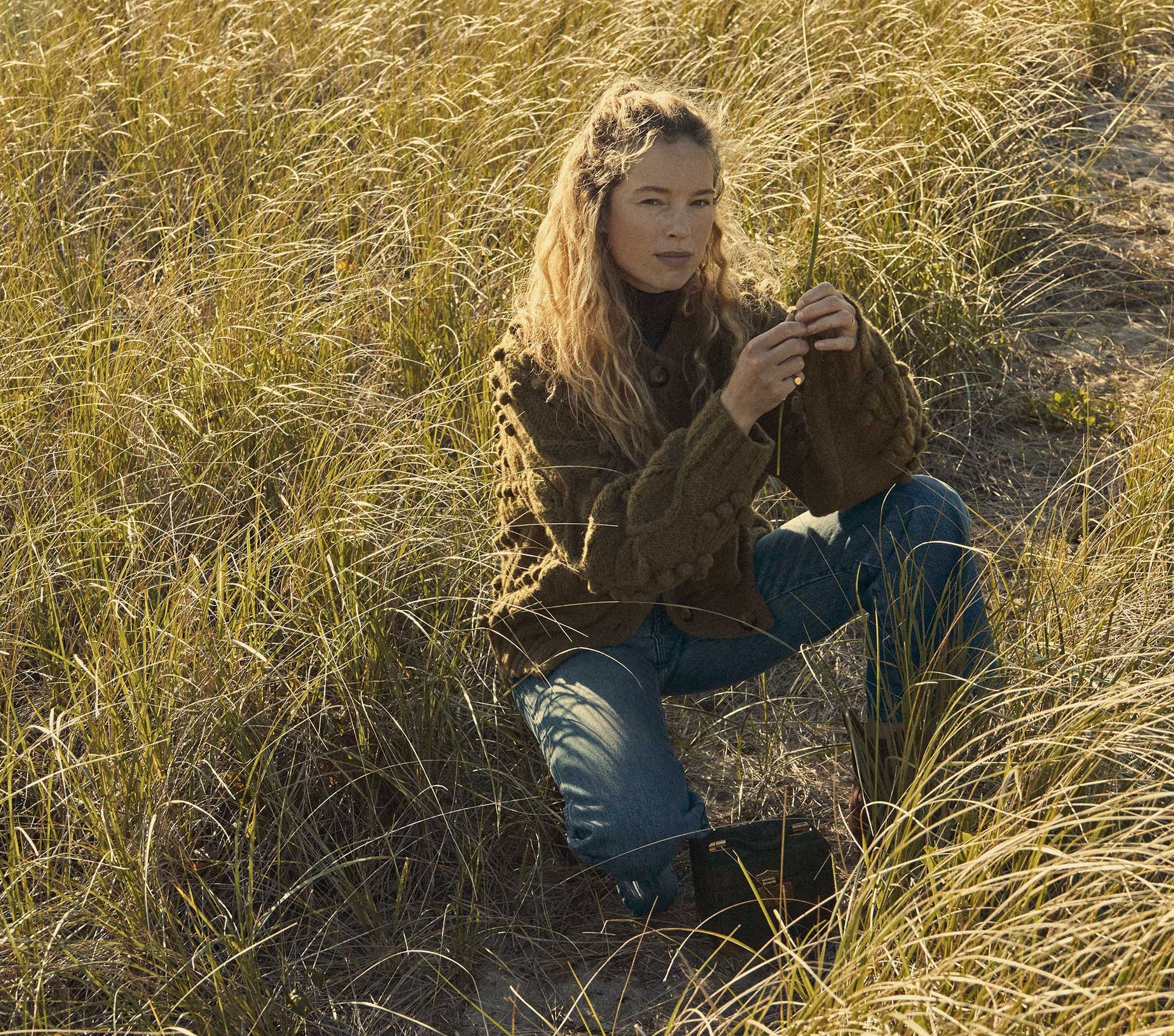 HMD -- SKYE CARDIGAN SWEATER -- OLIVE view 7
