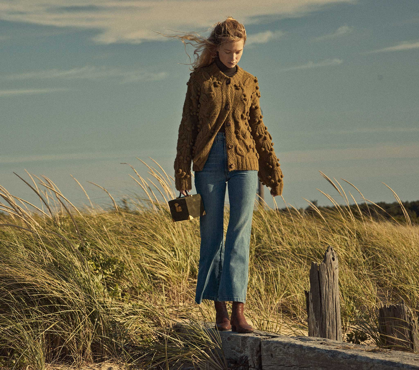 HMD -- SKYE CARDIGAN SWEATER -- OLIVE