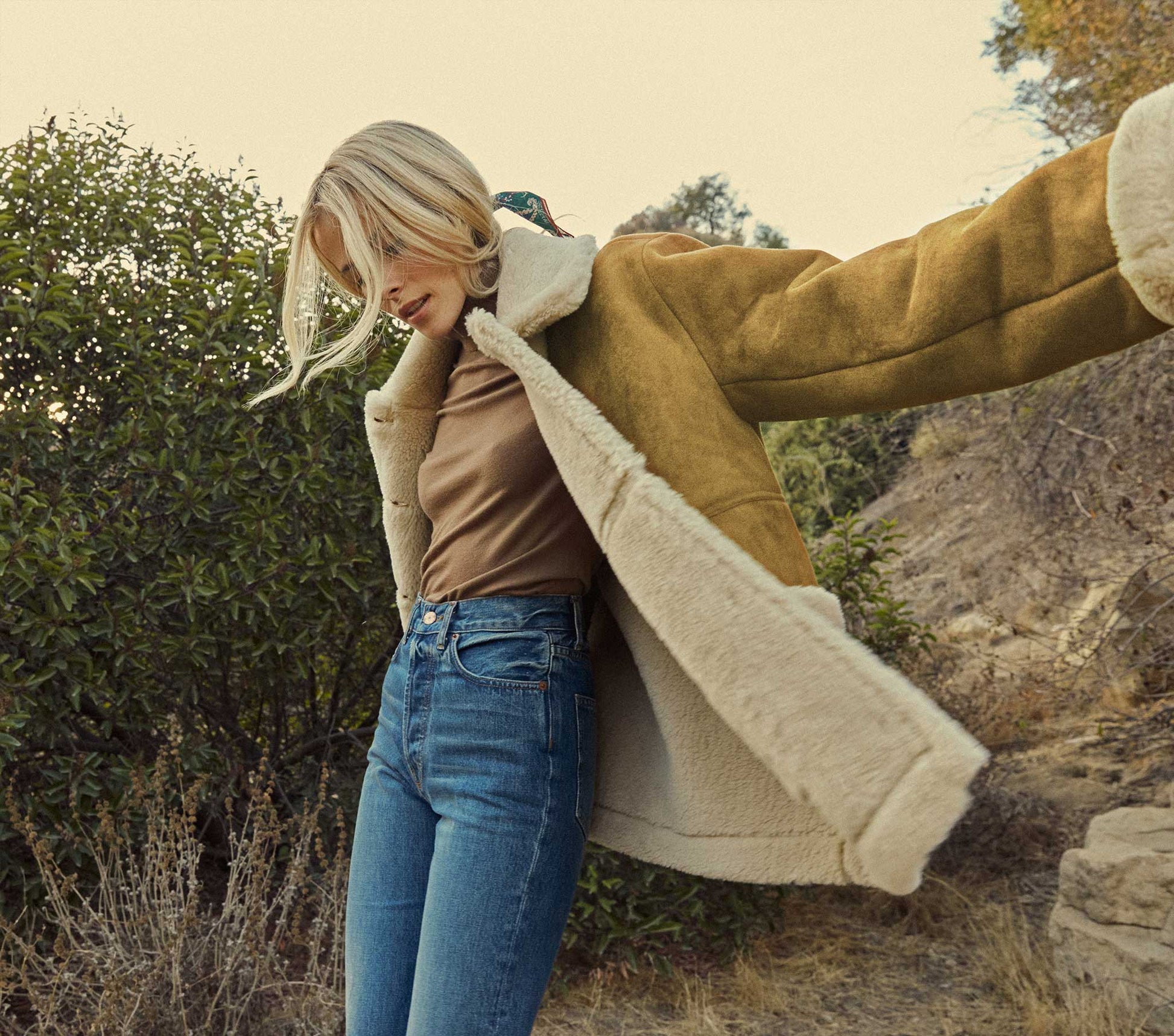 HMD -- SNOWBELL COAT -- CAMEL view 4
