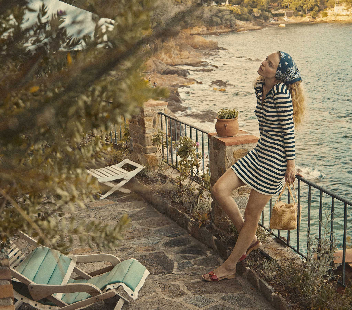 HMD -- COMO DRESS -- NAVY STRIPE
