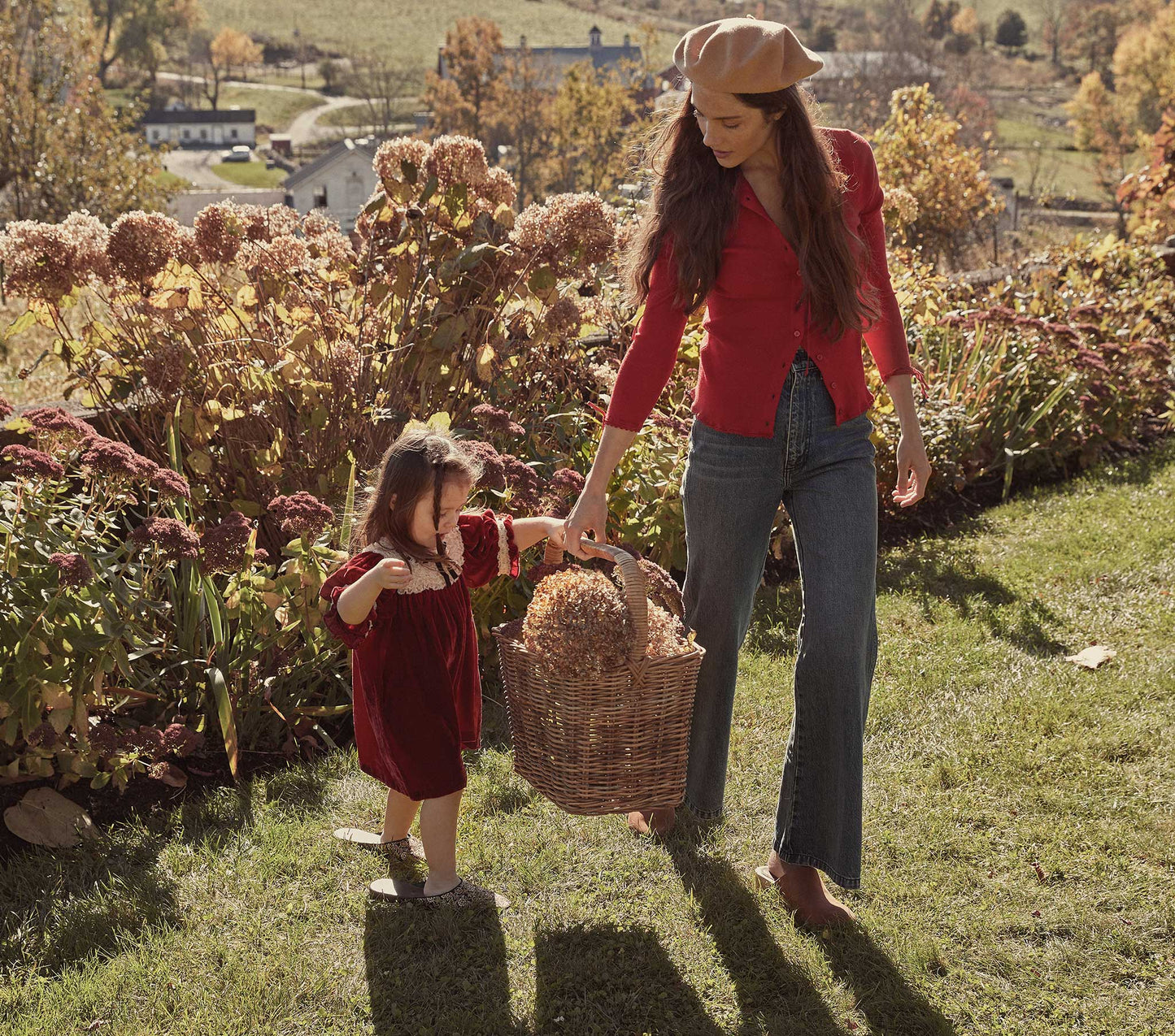 HMD -- DEMI CARDIGAN SWEATER -- CHERRY RED